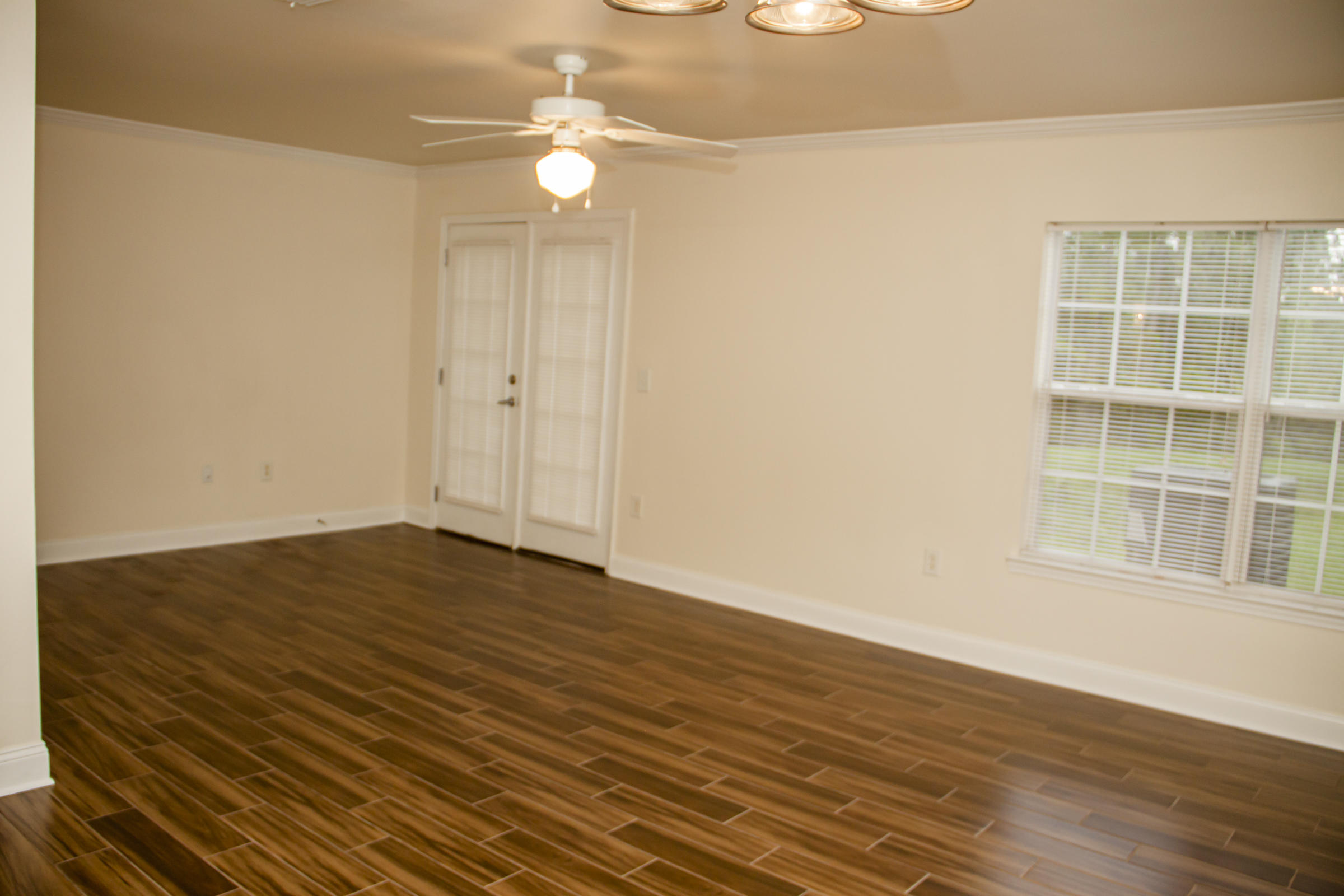 EAGLES LANDING S/D - Residential Lease