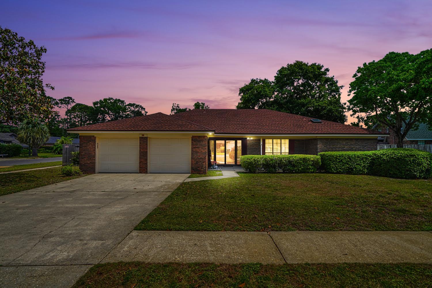 GREAT LOCATION!!! Well-maintained home positioned in a cul-de-sac on an oversized corner lot.... Just minutes to Hurlburt Field and within close proximity to public boat launch, Beach access, shopping and local restaurants.
This house has been Meticulously cared for :-) Owner has detailed records of repairs and updates going back 30 years .. Most recent are HVAC- water Heater and Full roof replacement.
Floor Plan features an expansive Living room with towering ceilings trimmed with a Wooden Ridge beam and a wood burning fireplace. Bedrooms are generously-sized... Master bedroom includes a separate area that can be used as an office. Master Bathroom is well-proportioned ,2 walk in closets , double vanity sink and a private potty area...  HUGE backyard... Enjoy Family Gatherings or what ever your imagination desires, Plenty of open backyard space!!!  Take a morning or evening stroll along the sidewalks throughout the neighborhood.. Take the kids to the community park..  Lots of opportunities here!!!!!