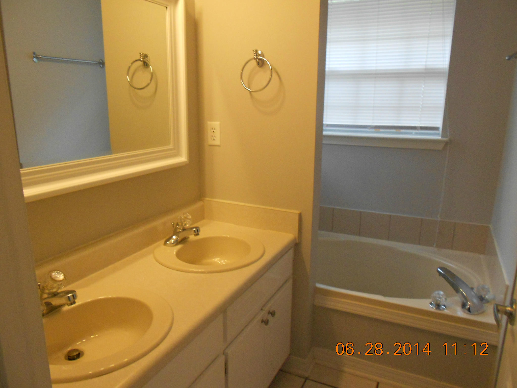 KINGS CROSSING PH 2 - Residential Lease