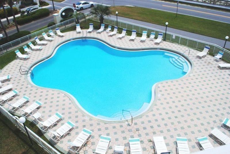 MARAVILLA CONDO 2 - Residential