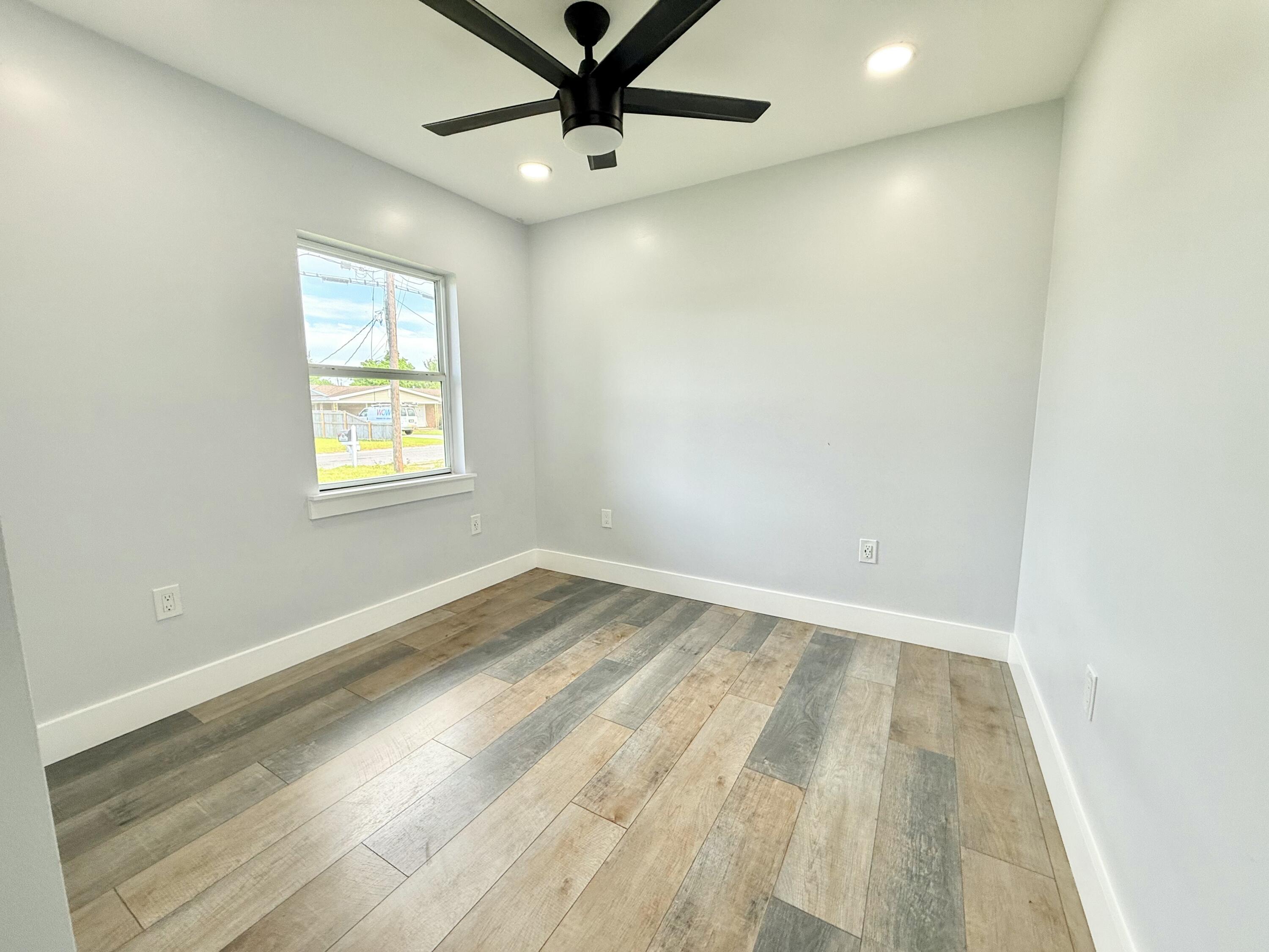 HENTZ 1ST ADDN UNIT B - Residential