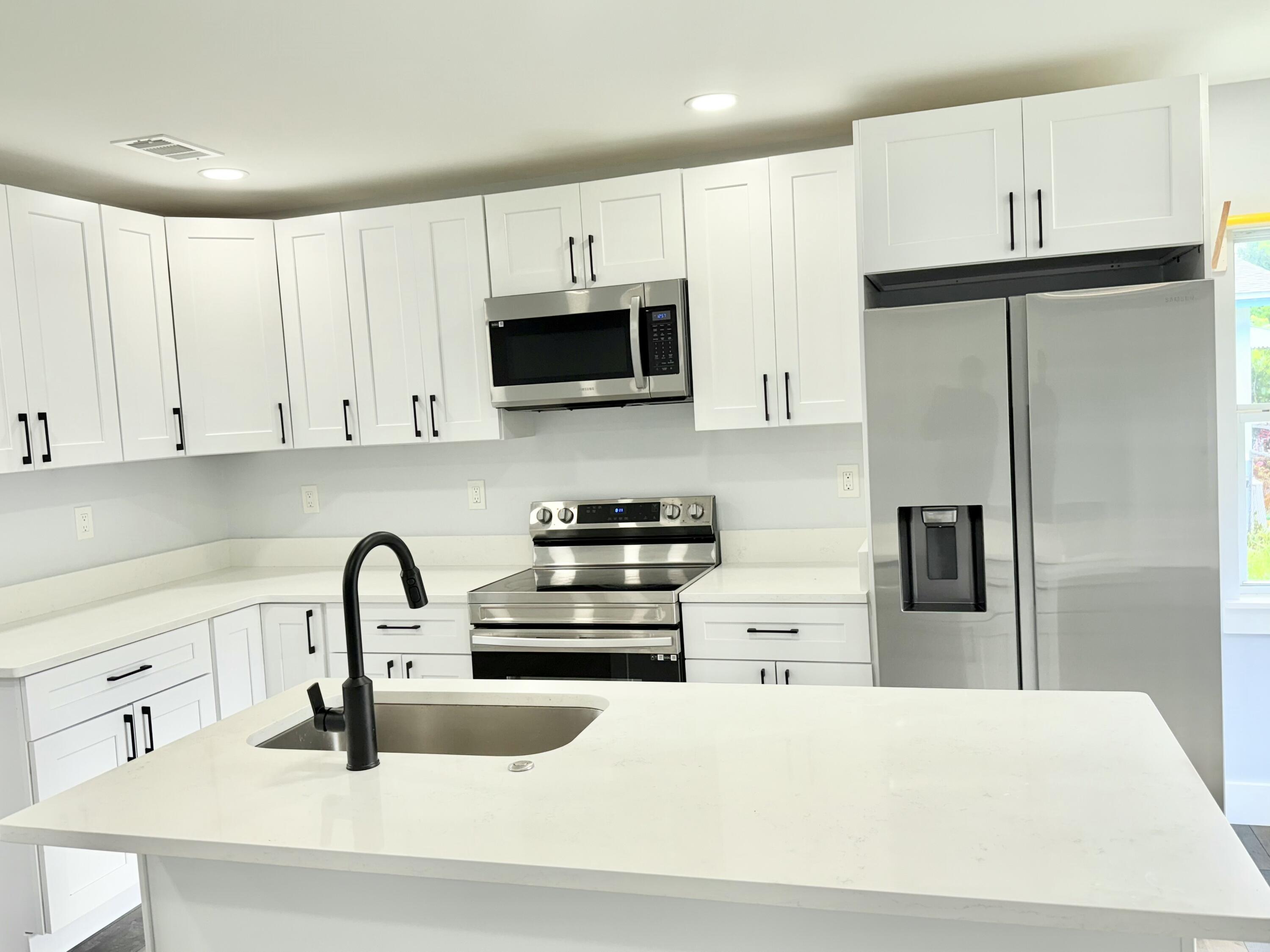 HENTZ 1ST ADDN UNIT B - Residential