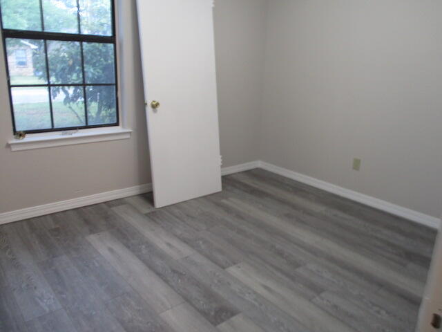 BAYVIIEW MANOR - Residential Lease