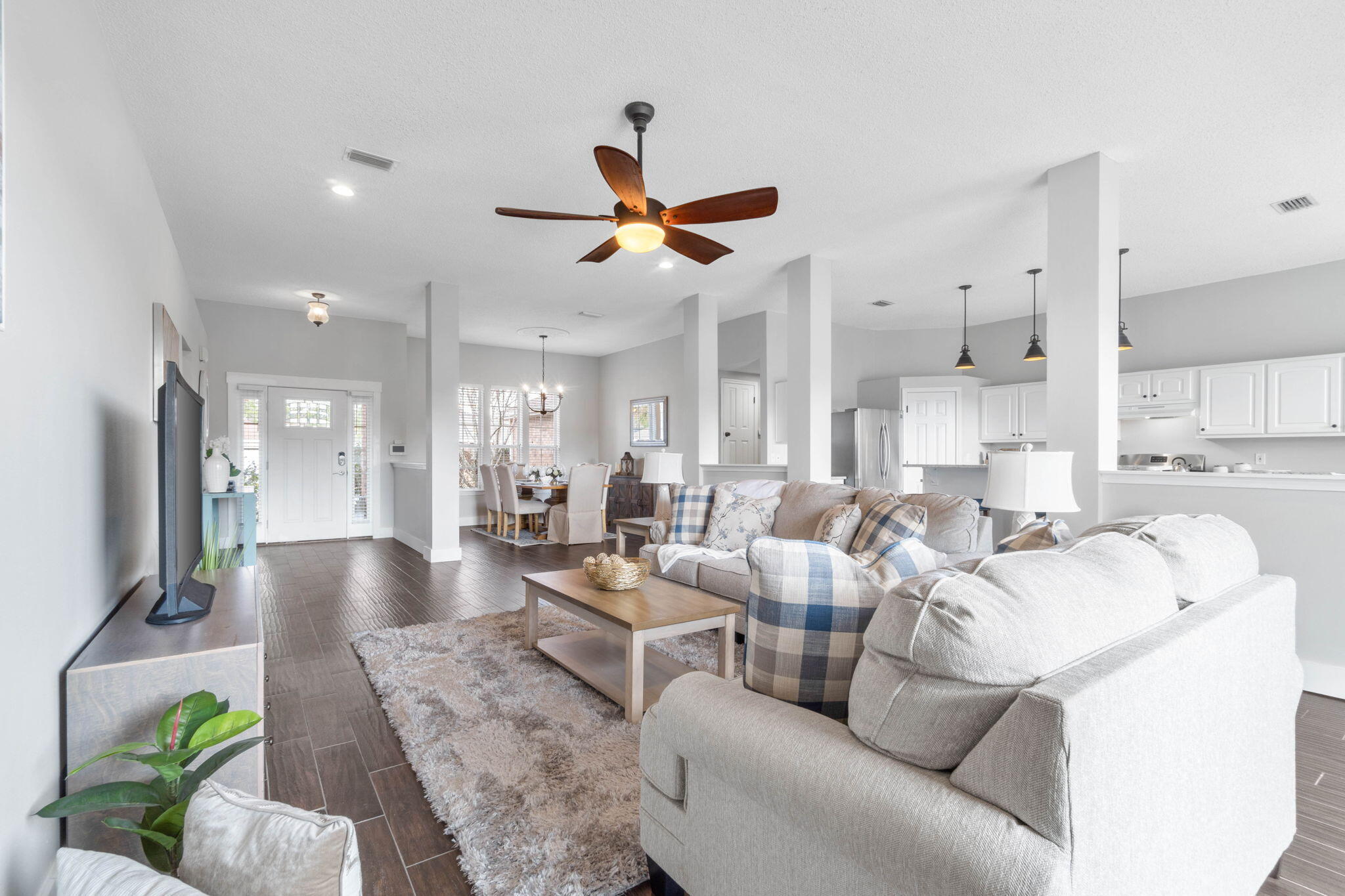 ASHBERRY WOODS - Residential