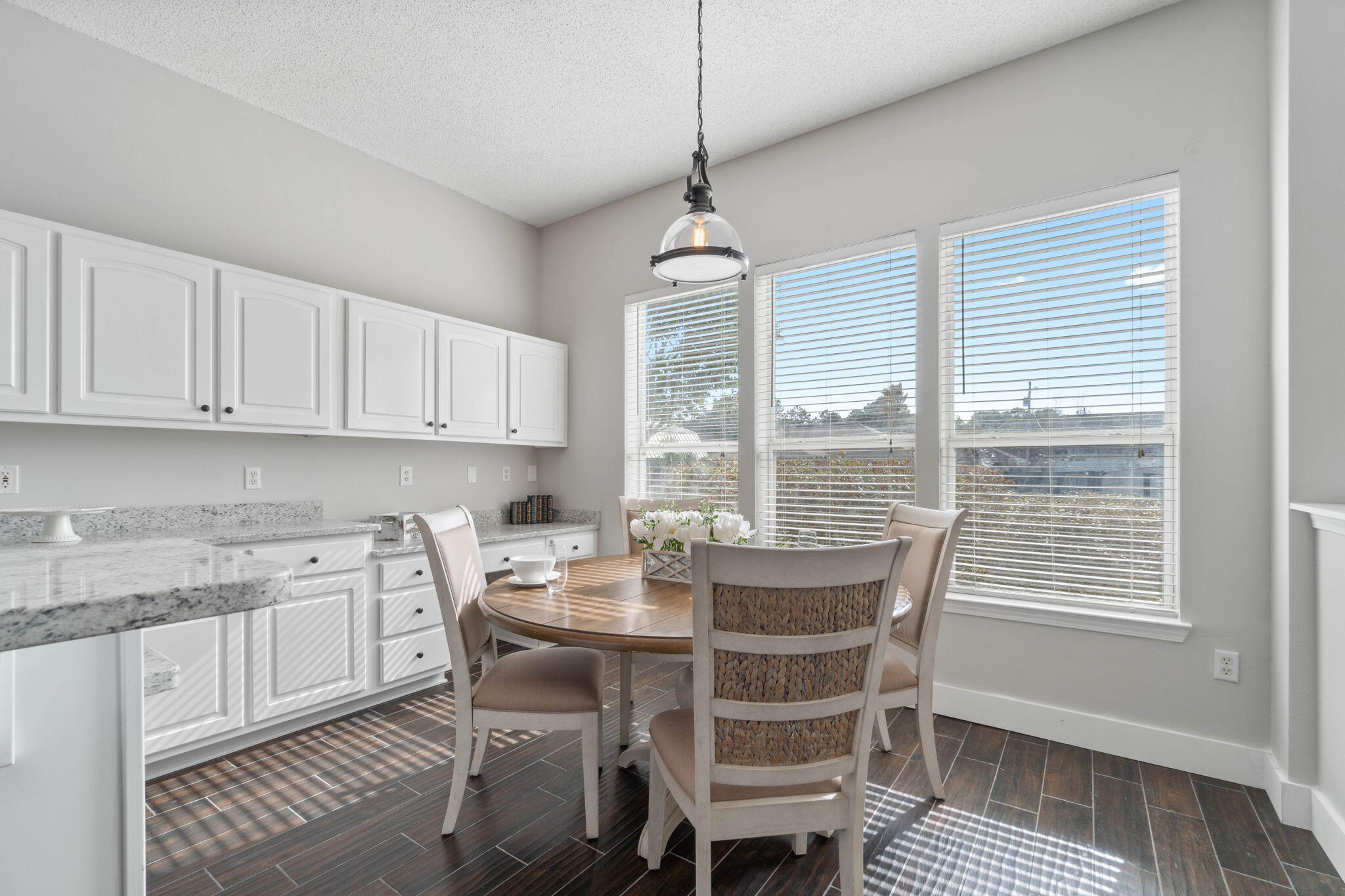 ASHBERRY WOODS - Residential
