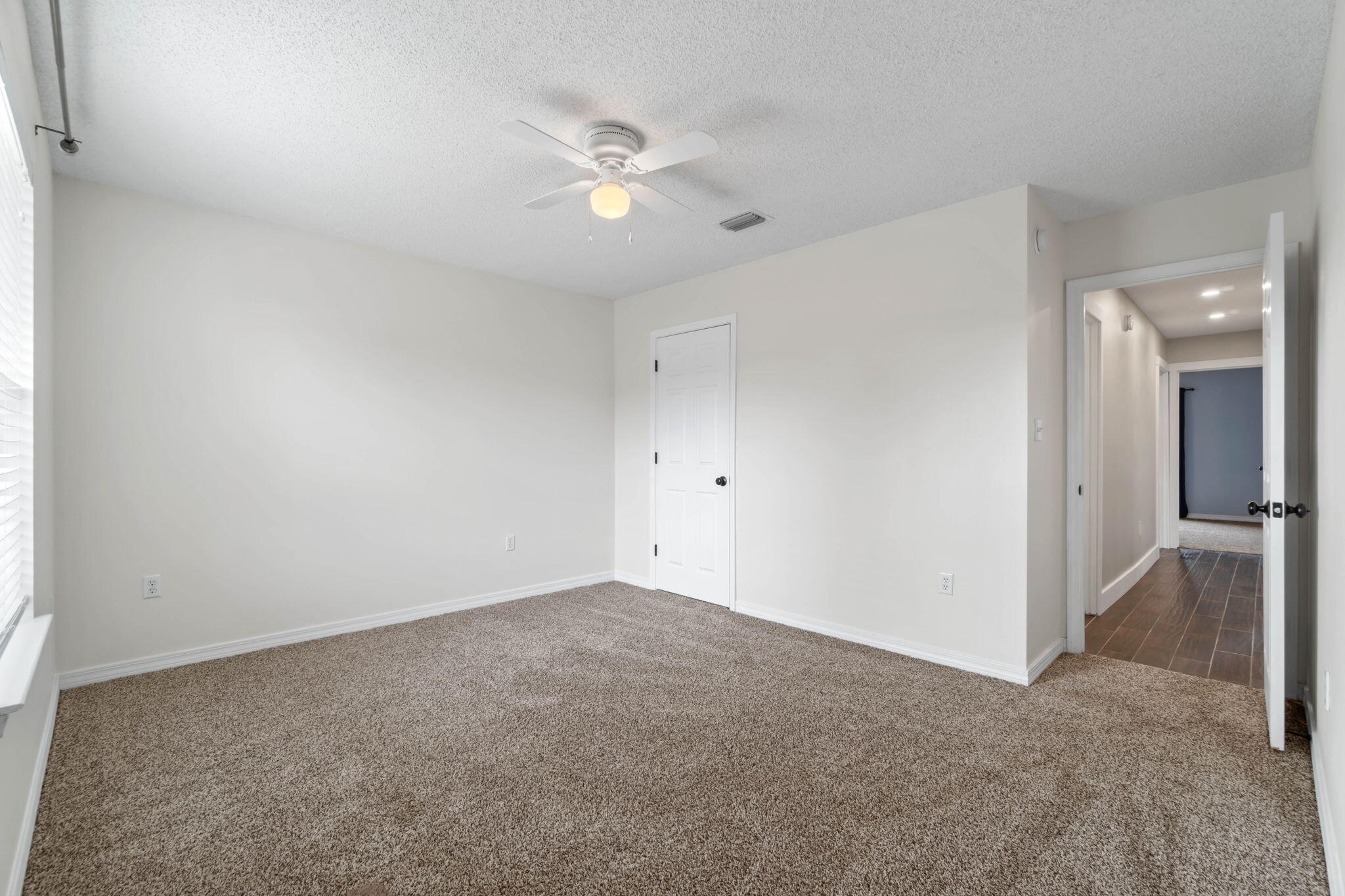 ASHBERRY WOODS - Residential