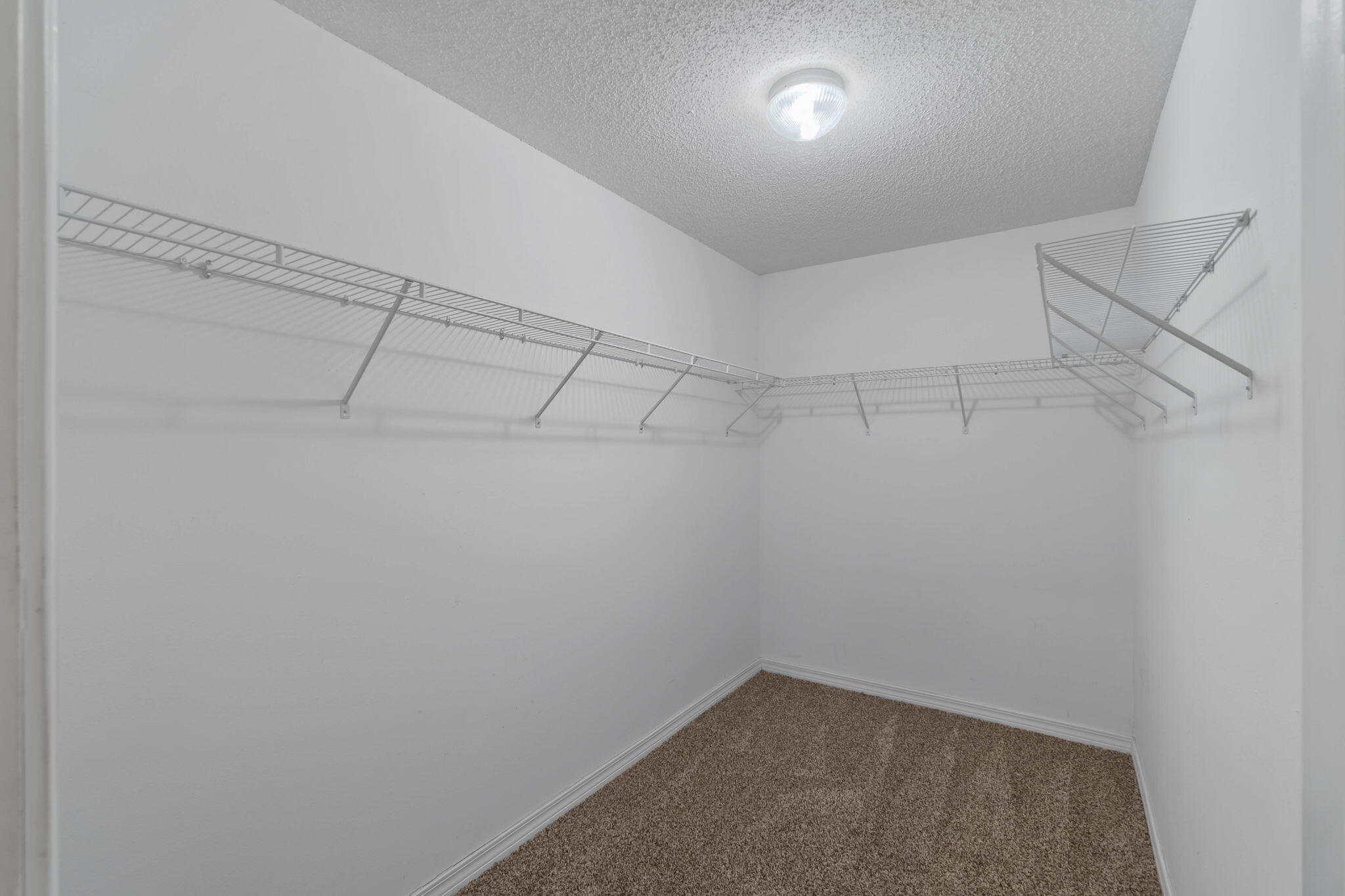 ASHBERRY WOODS - Residential