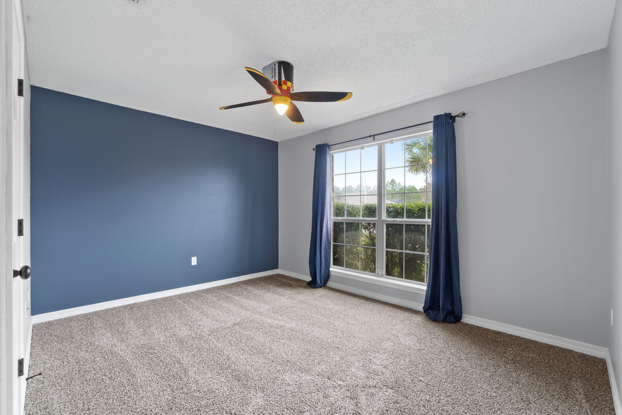 ASHBERRY WOODS - Residential