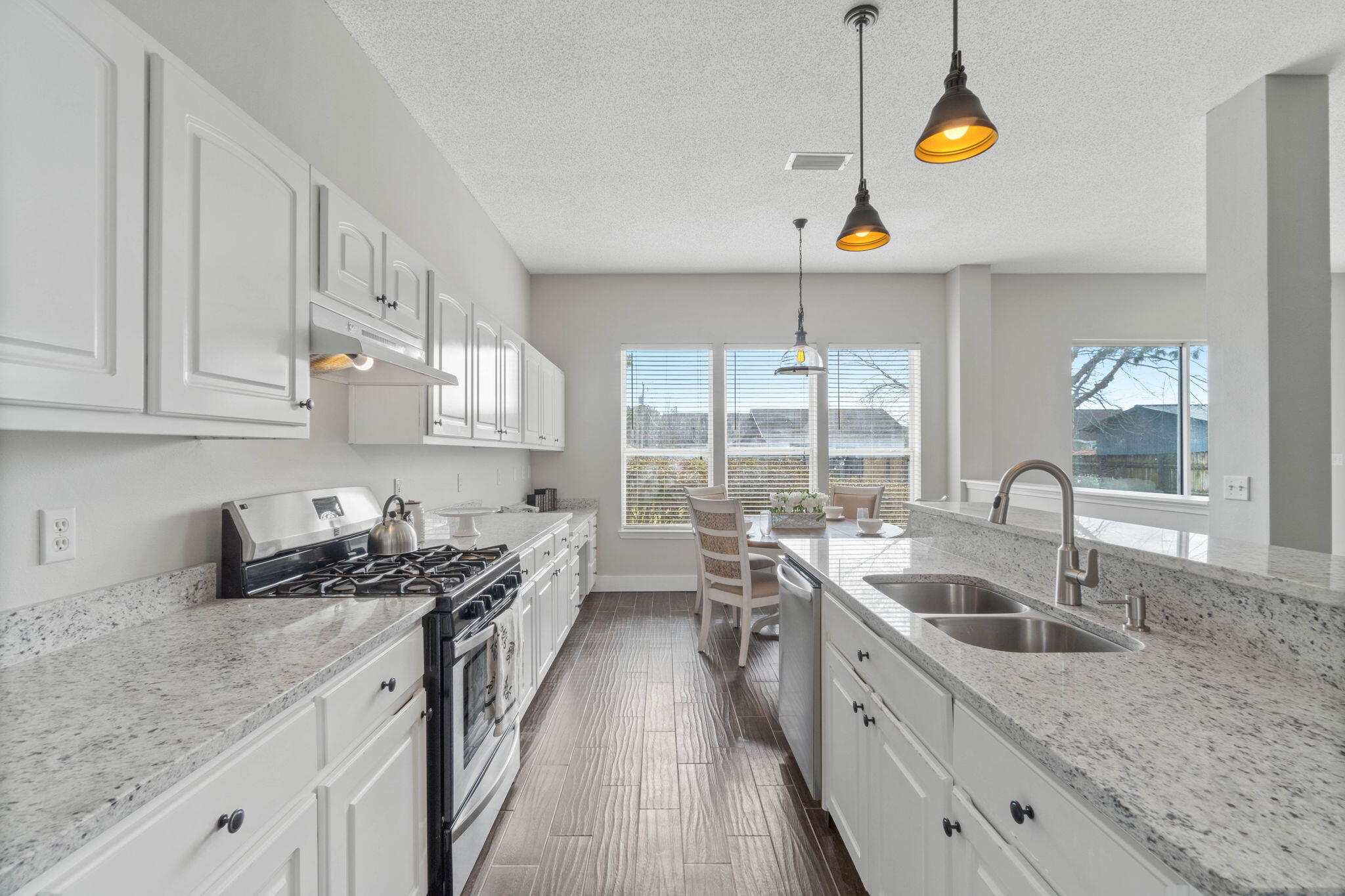 ASHBERRY WOODS - Residential