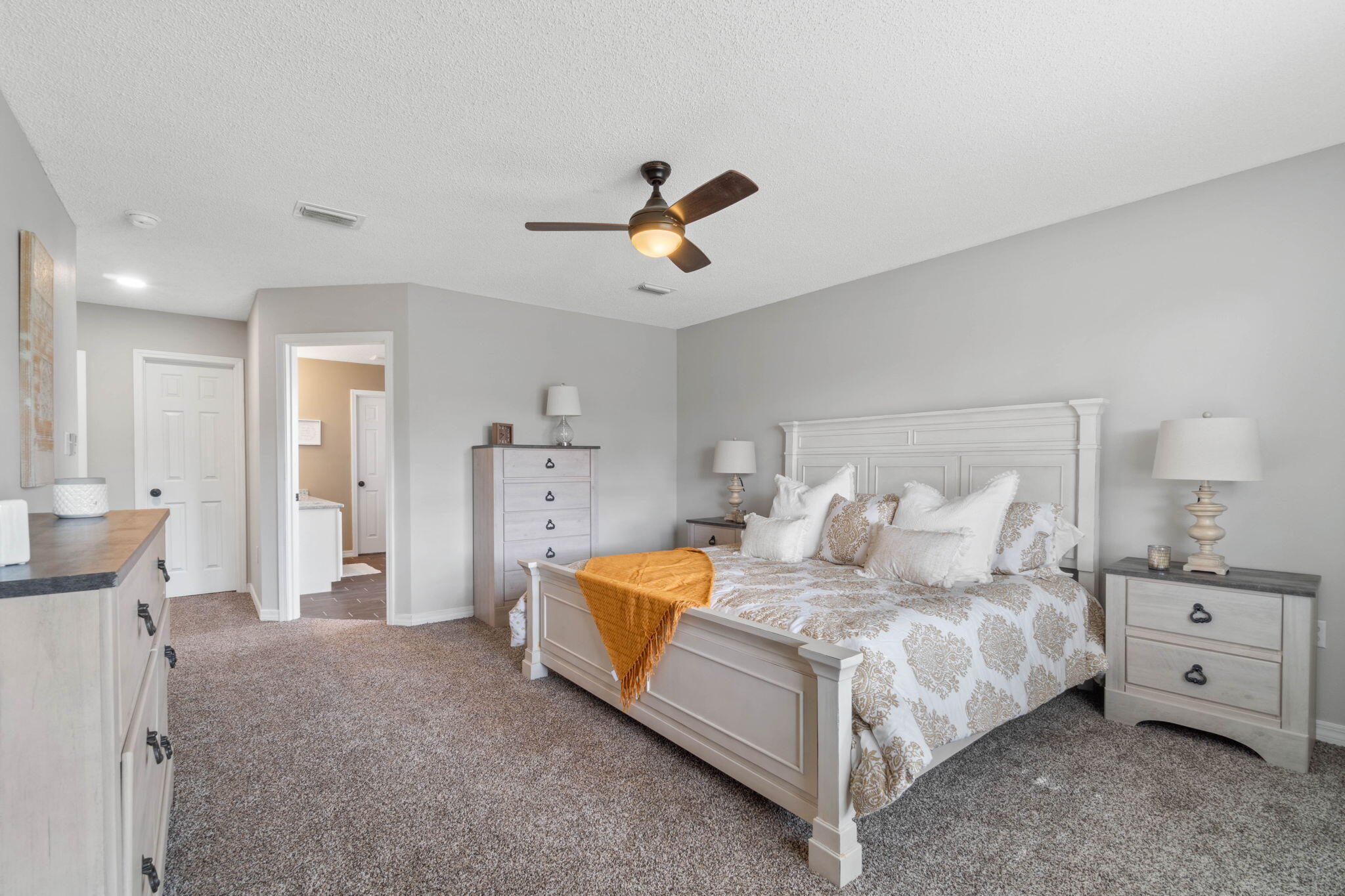 ASHBERRY WOODS - Residential
