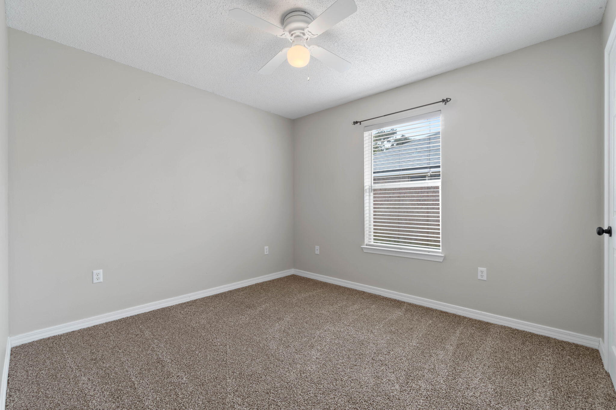 ASHBERRY WOODS - Residential