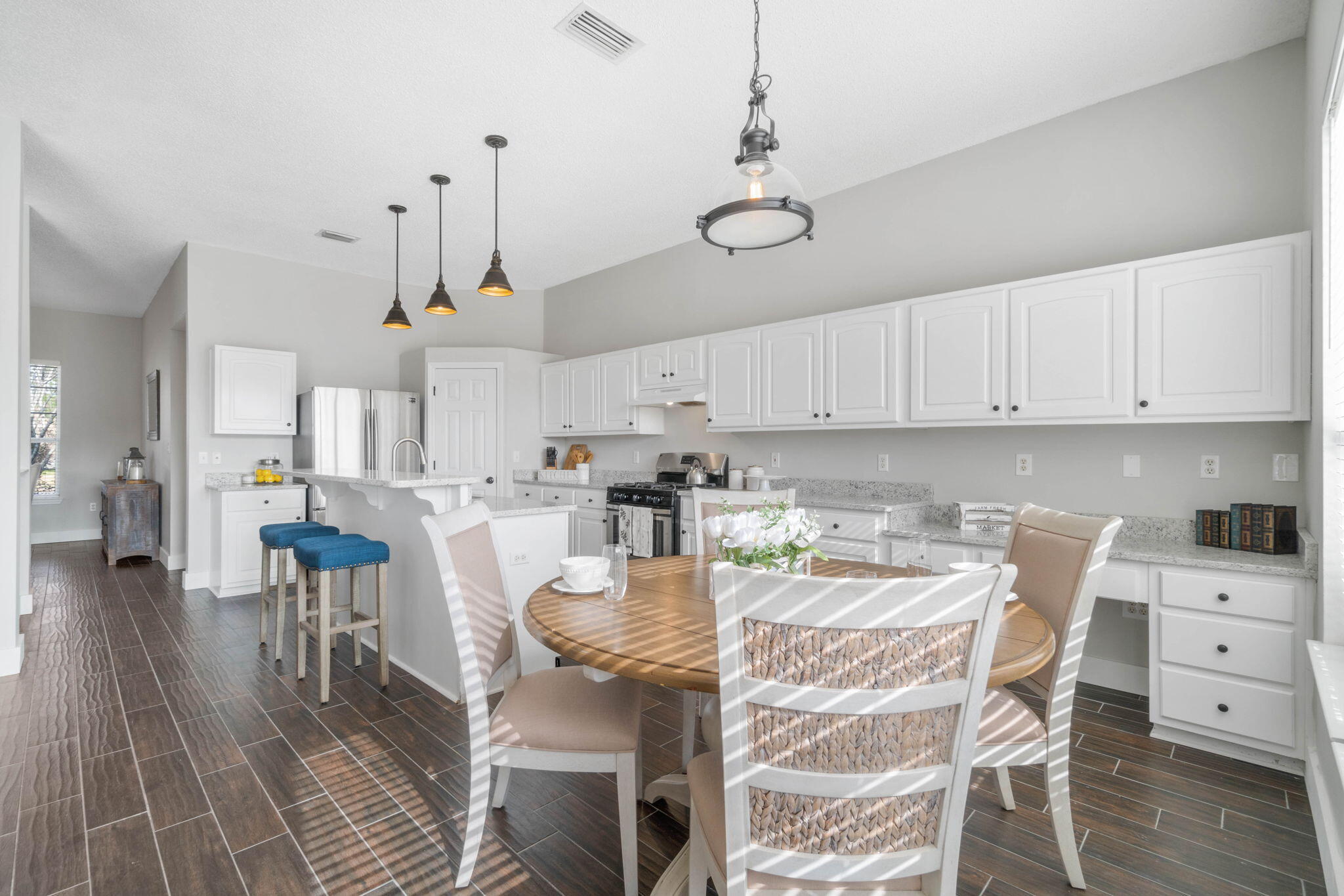 ASHBERRY WOODS - Residential