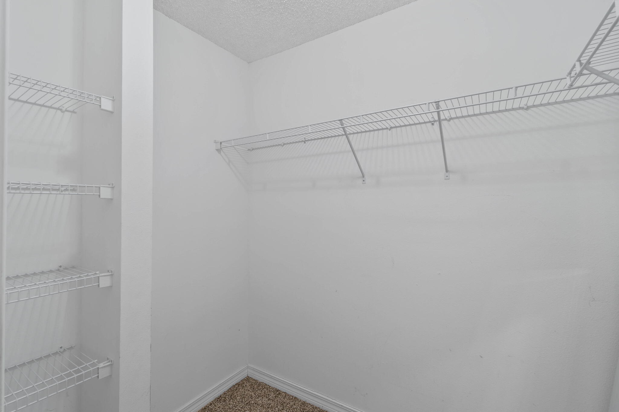 ASHBERRY WOODS - Residential