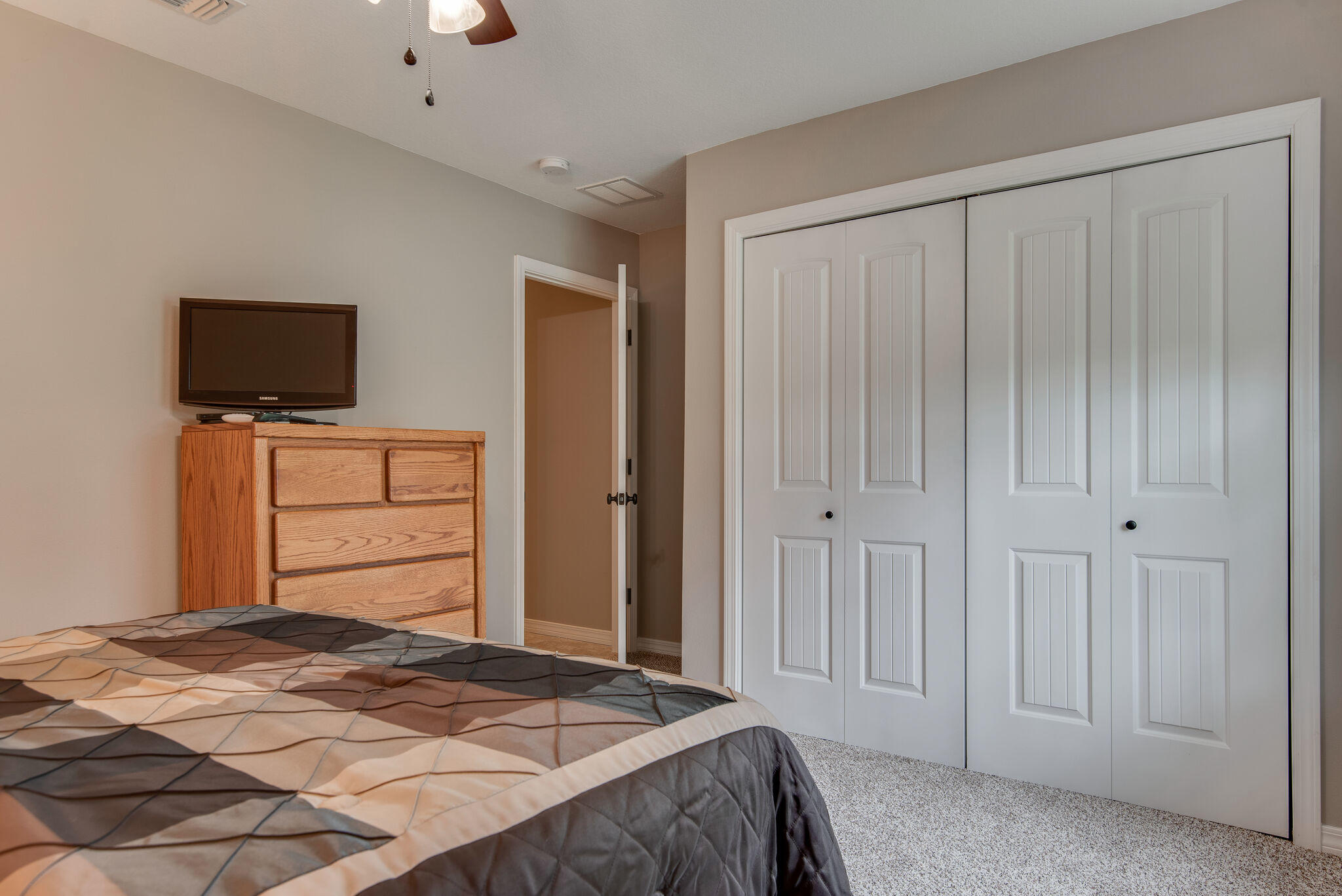 METES & BOUNDS - Residential Lease