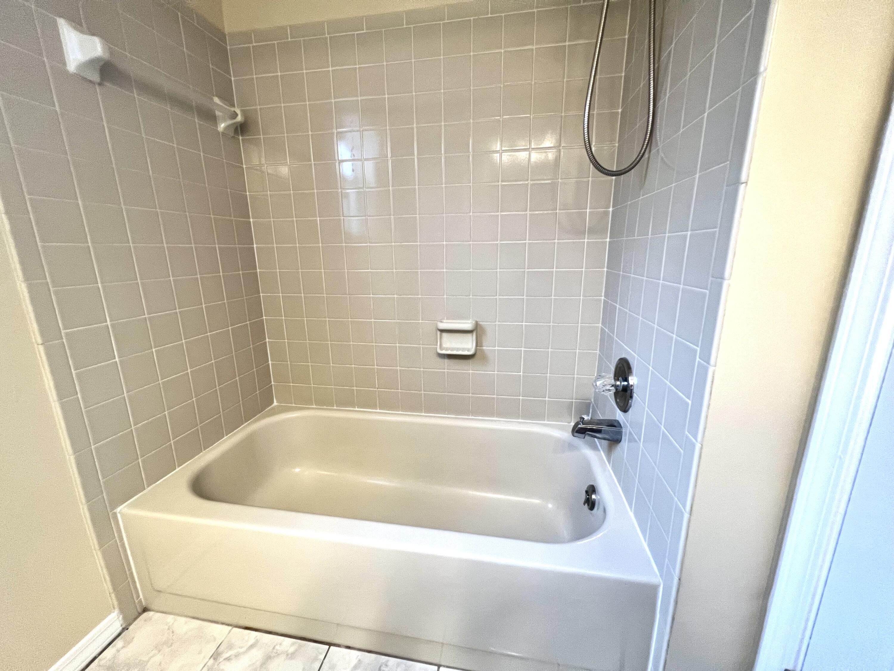 BLUE PINE VILLAGE PH 1 - Residential Lease