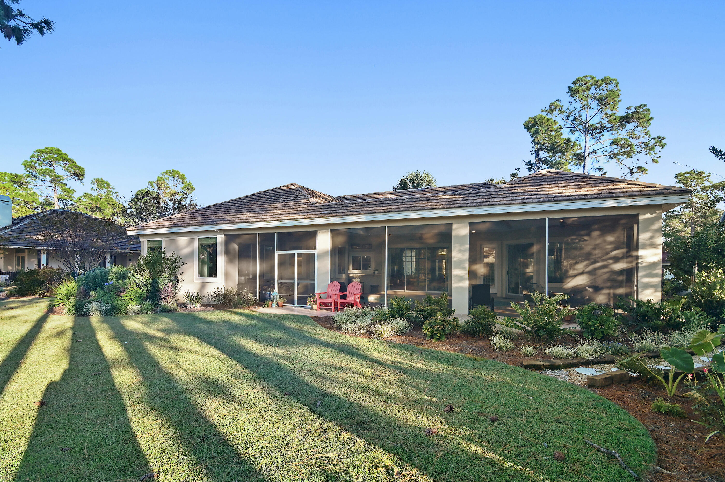 BAYTOWNE AVE EAST - Residential