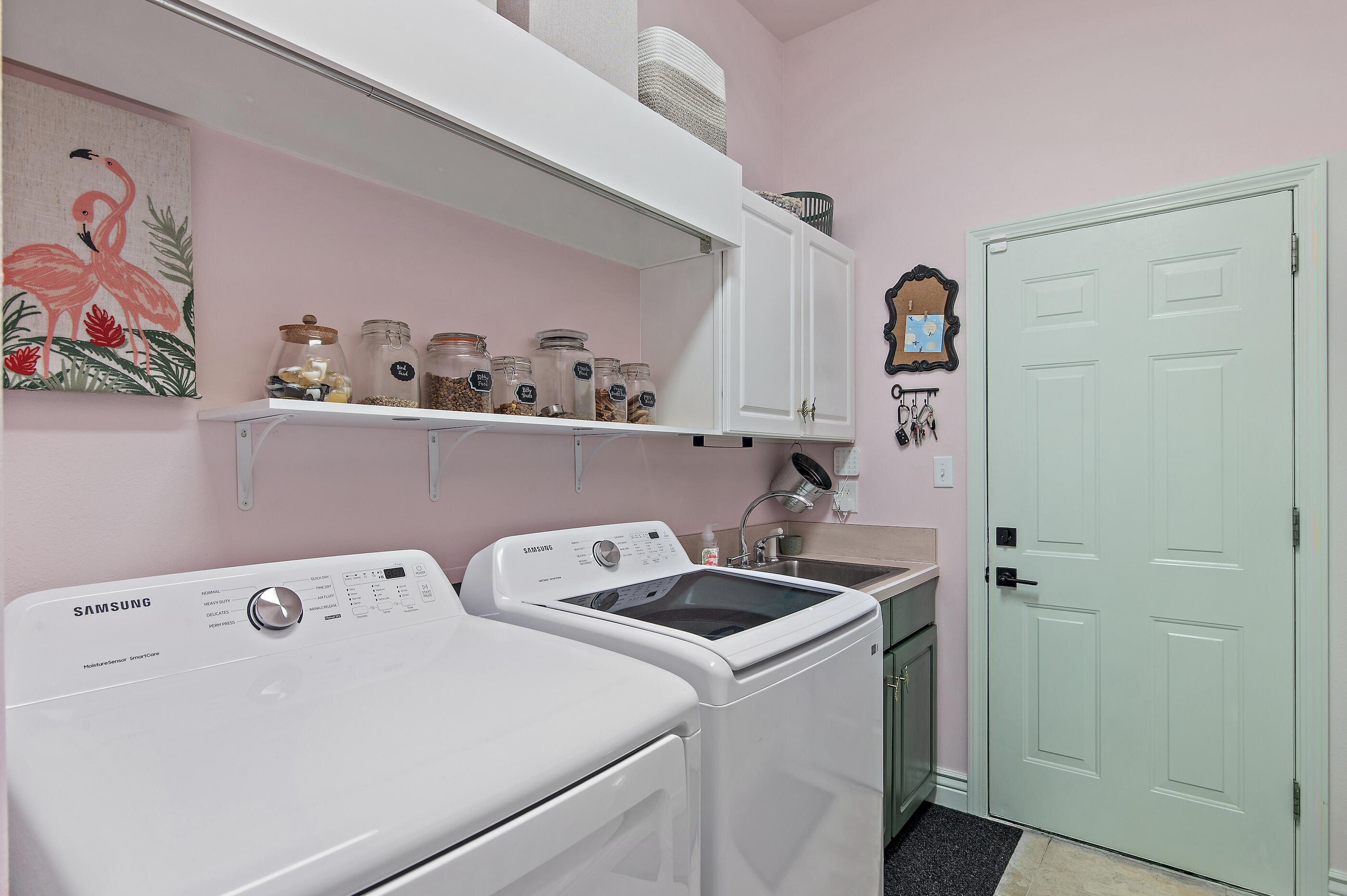 BAYTOWNE AVE EAST - Residential