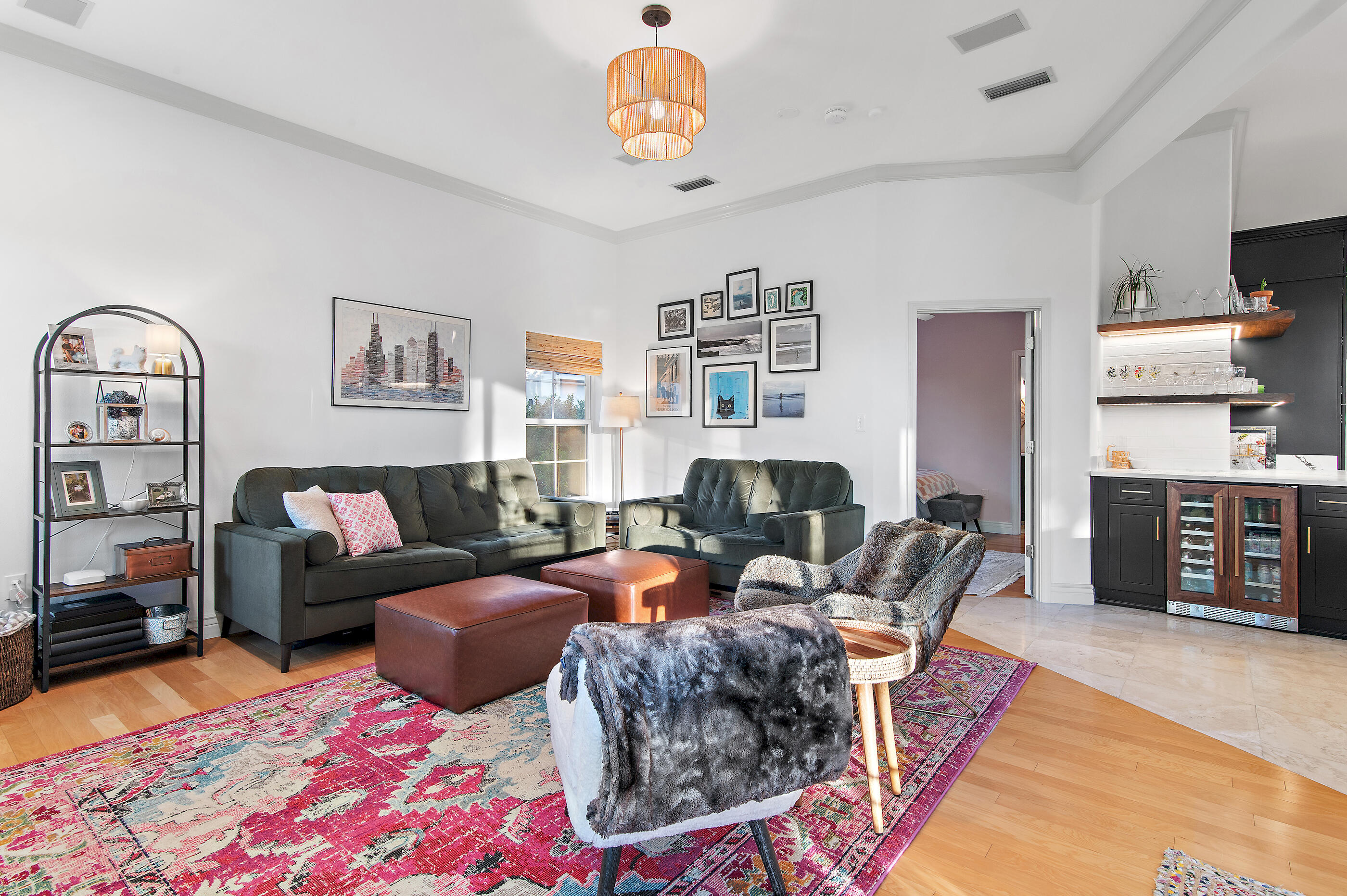 BAYTOWNE AVE EAST - Residential