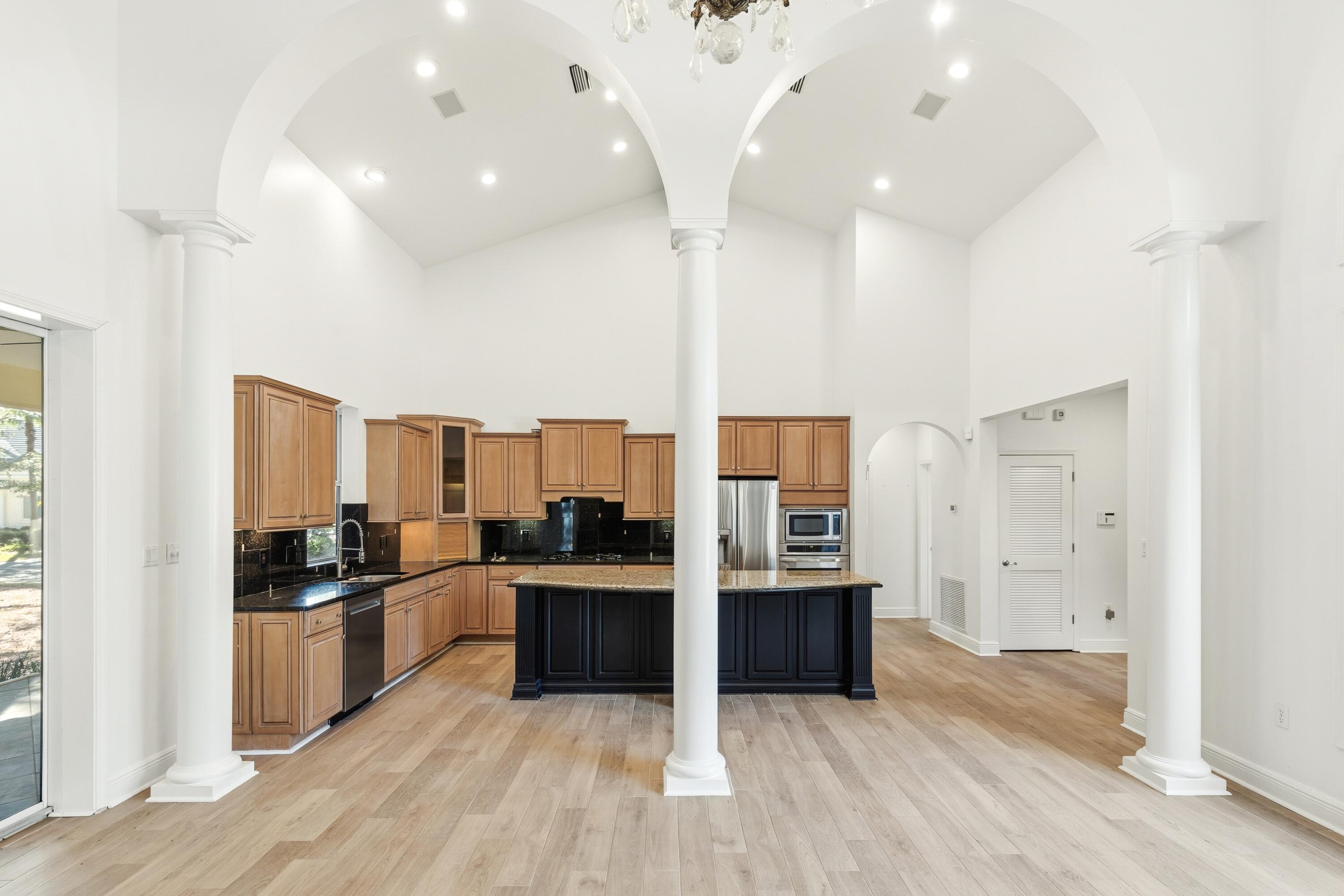 BURNT PINE - Residential