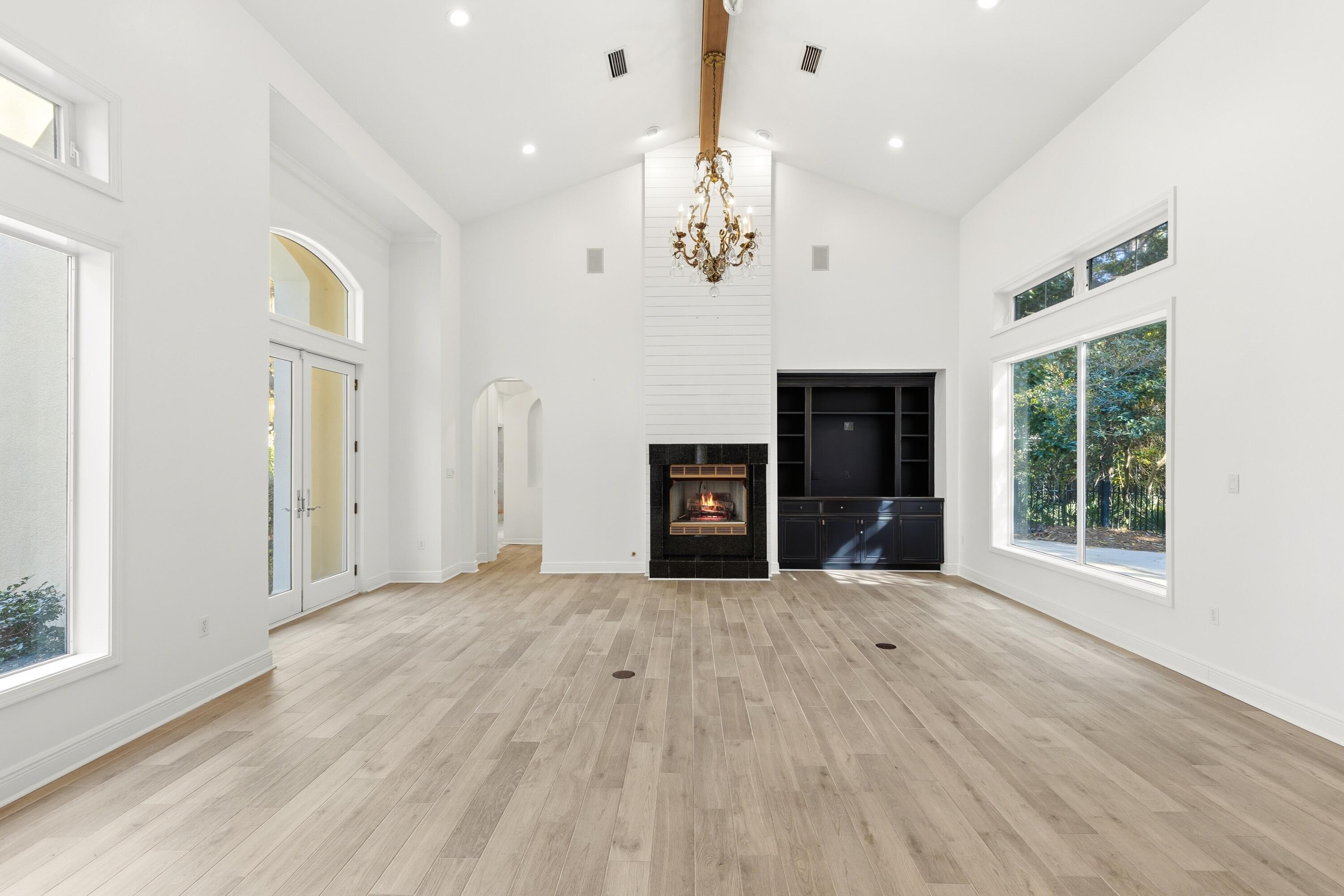 BURNT PINE - Residential