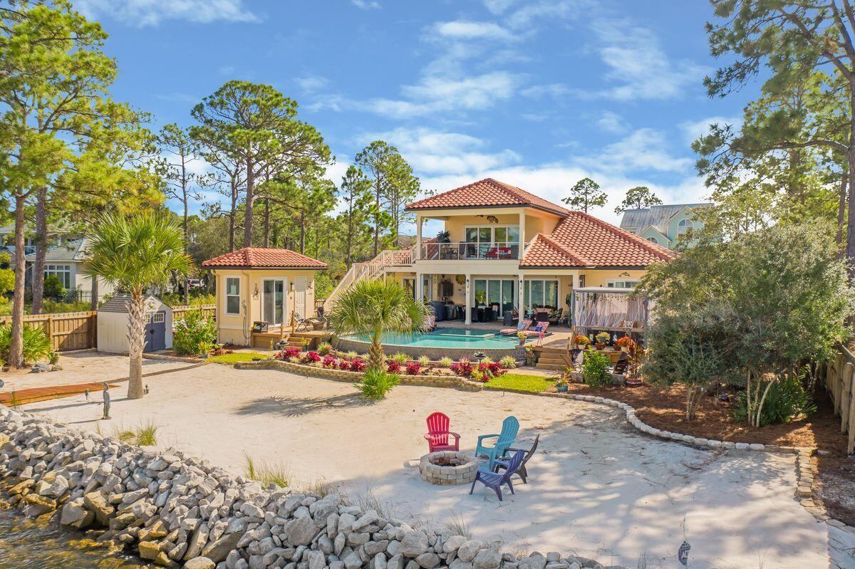 CREEKWATER BAY ESTATES UNREC - Residential