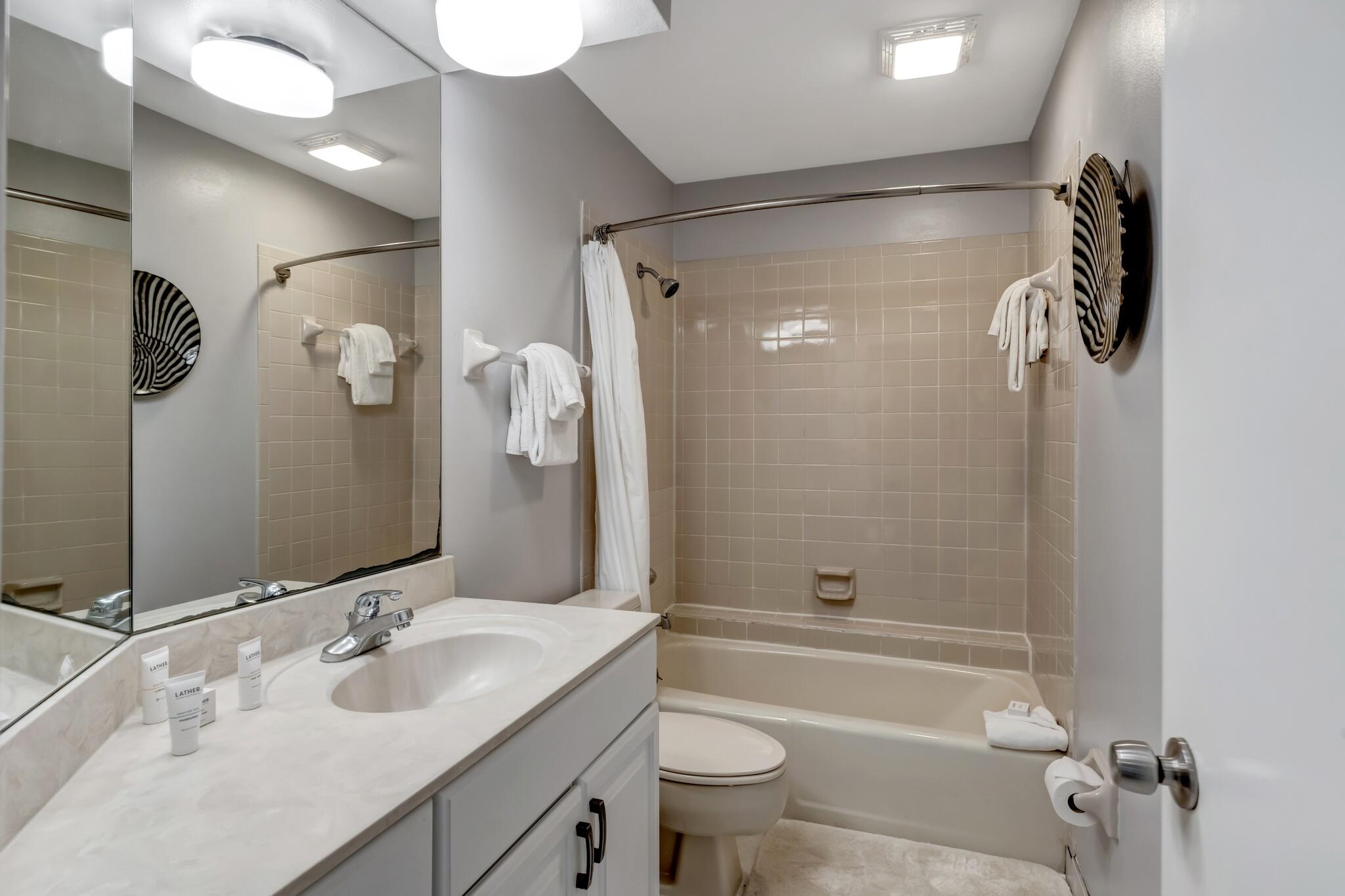 FAIRWAYS AT SANDESTIN PH 1 - Residential Lease