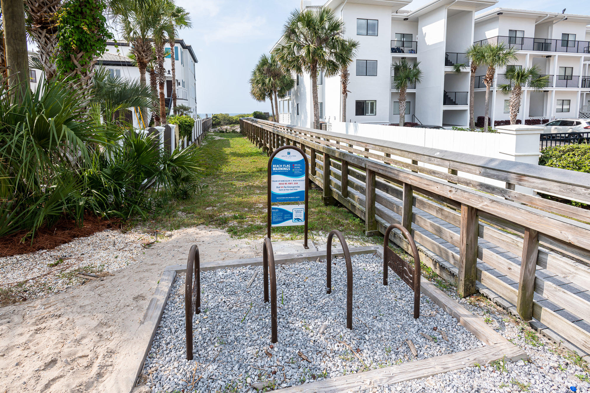 SEA POINTE - Land