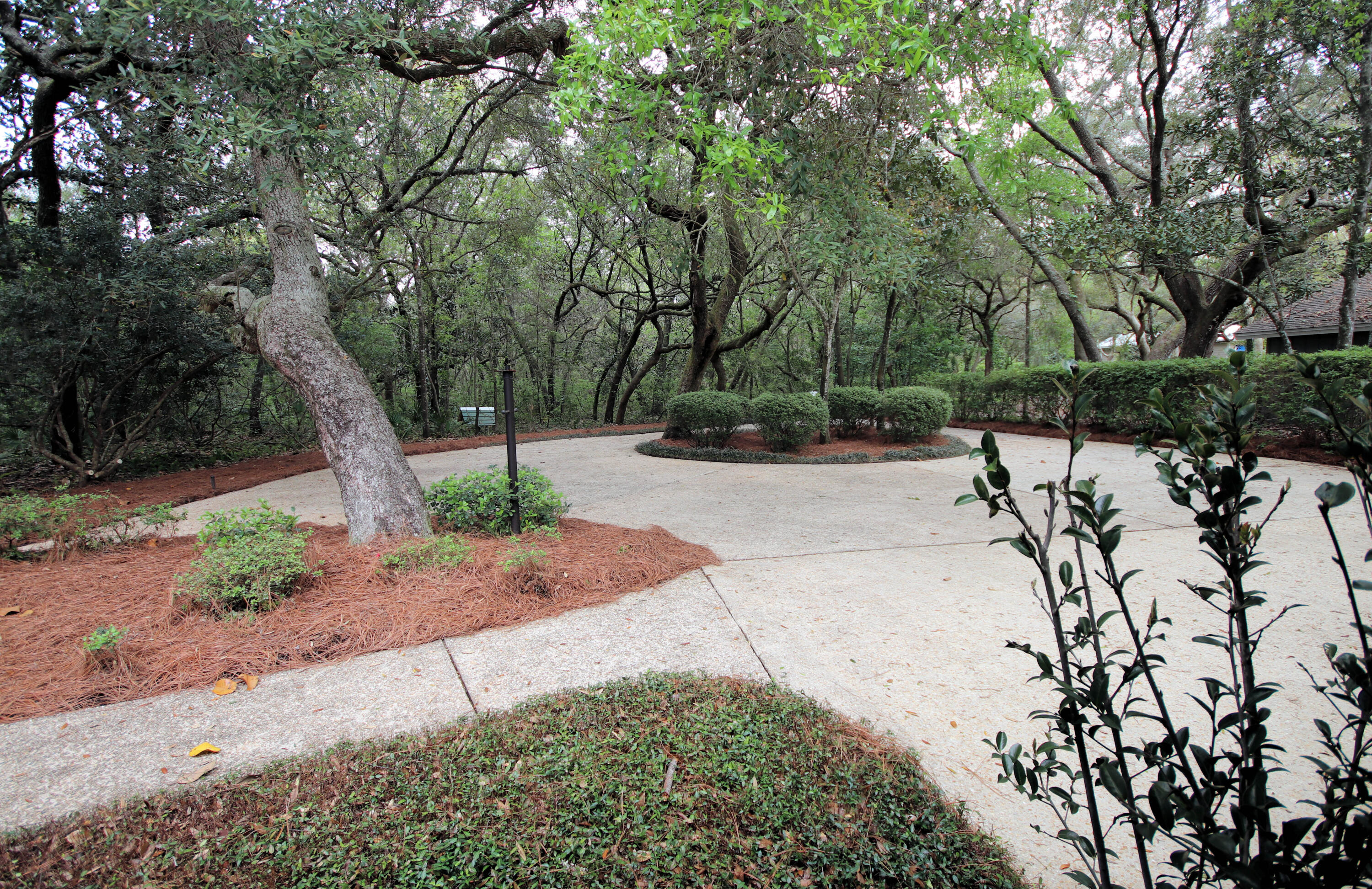 PARADISE POINT - Residential Lease