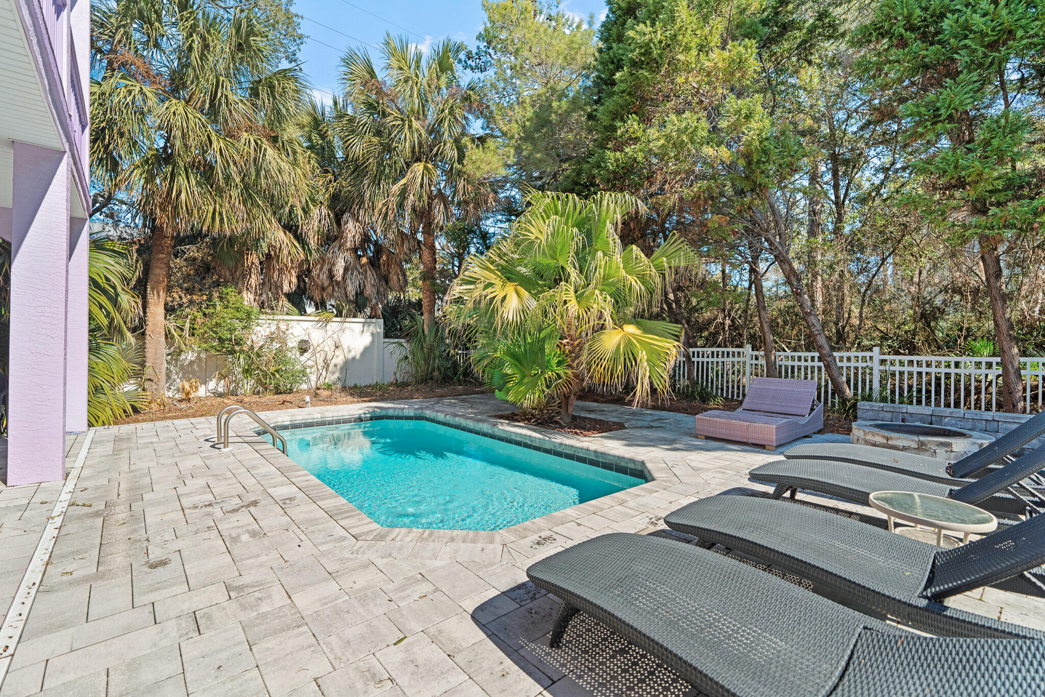 GULF VIEWs - Residential