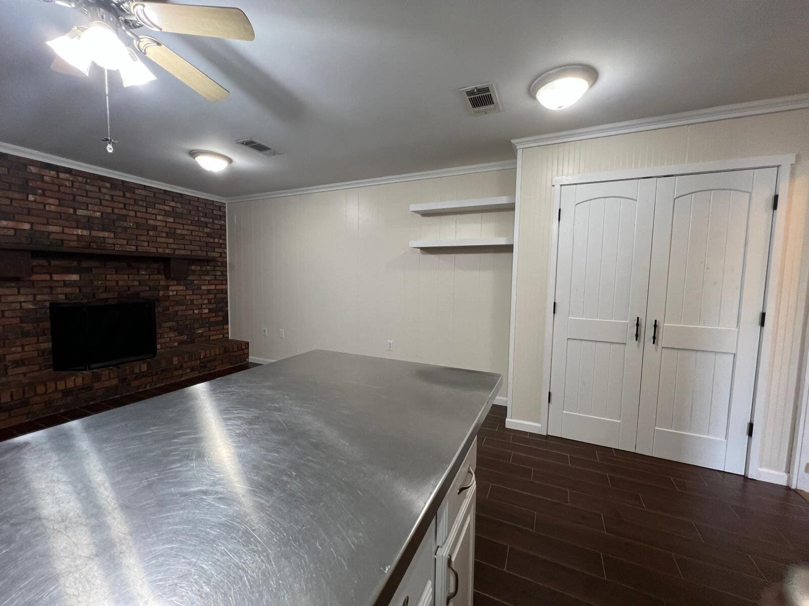GABLE ESTATES - Residential Lease
