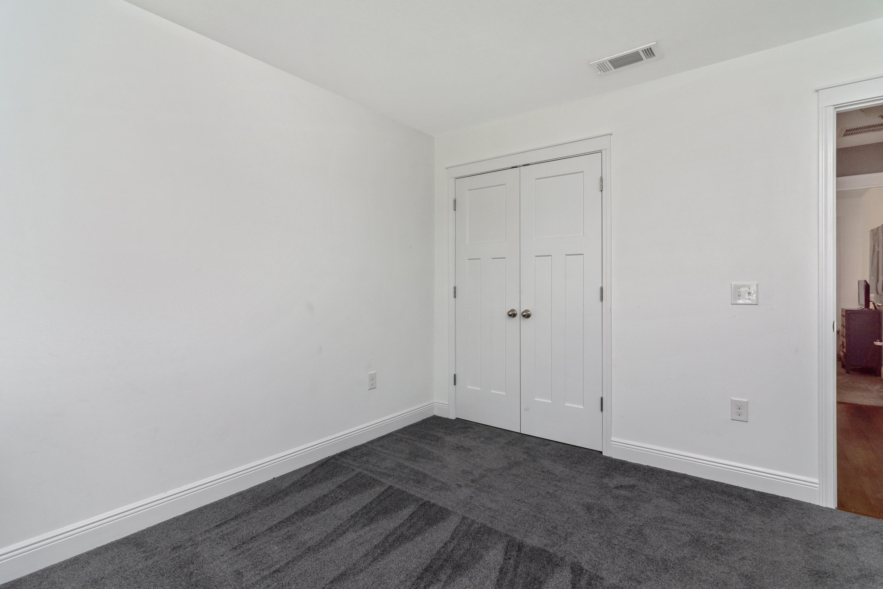 NAVARRE S/D 2ND ADDN - Residential