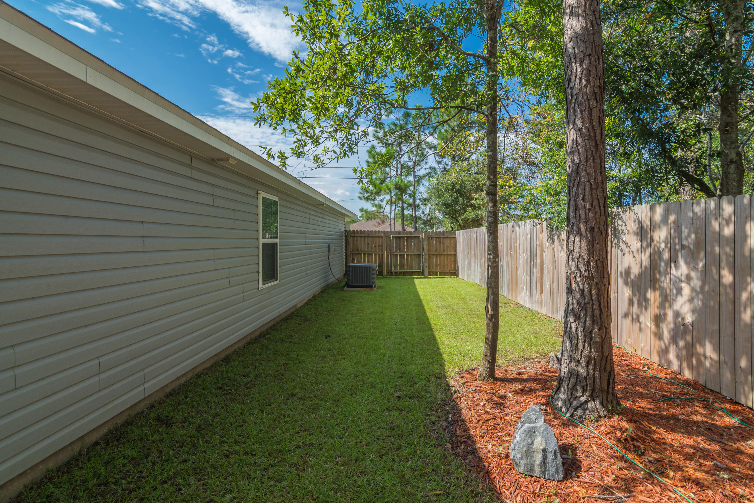 NAVARRE S/D 2ND ADDN - Residential