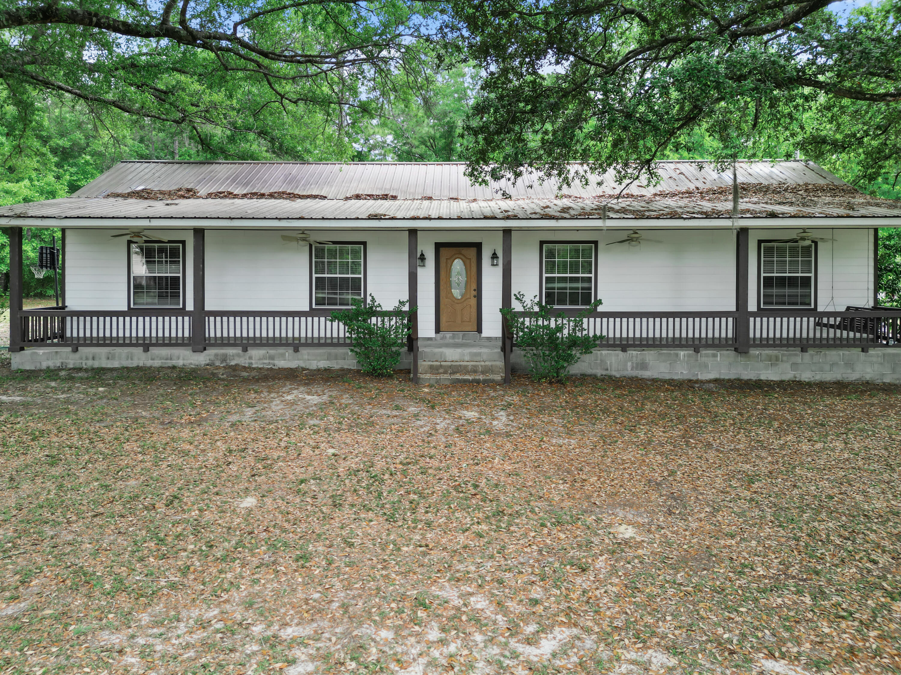 NO RECORDED SUBDIVISION - Residential