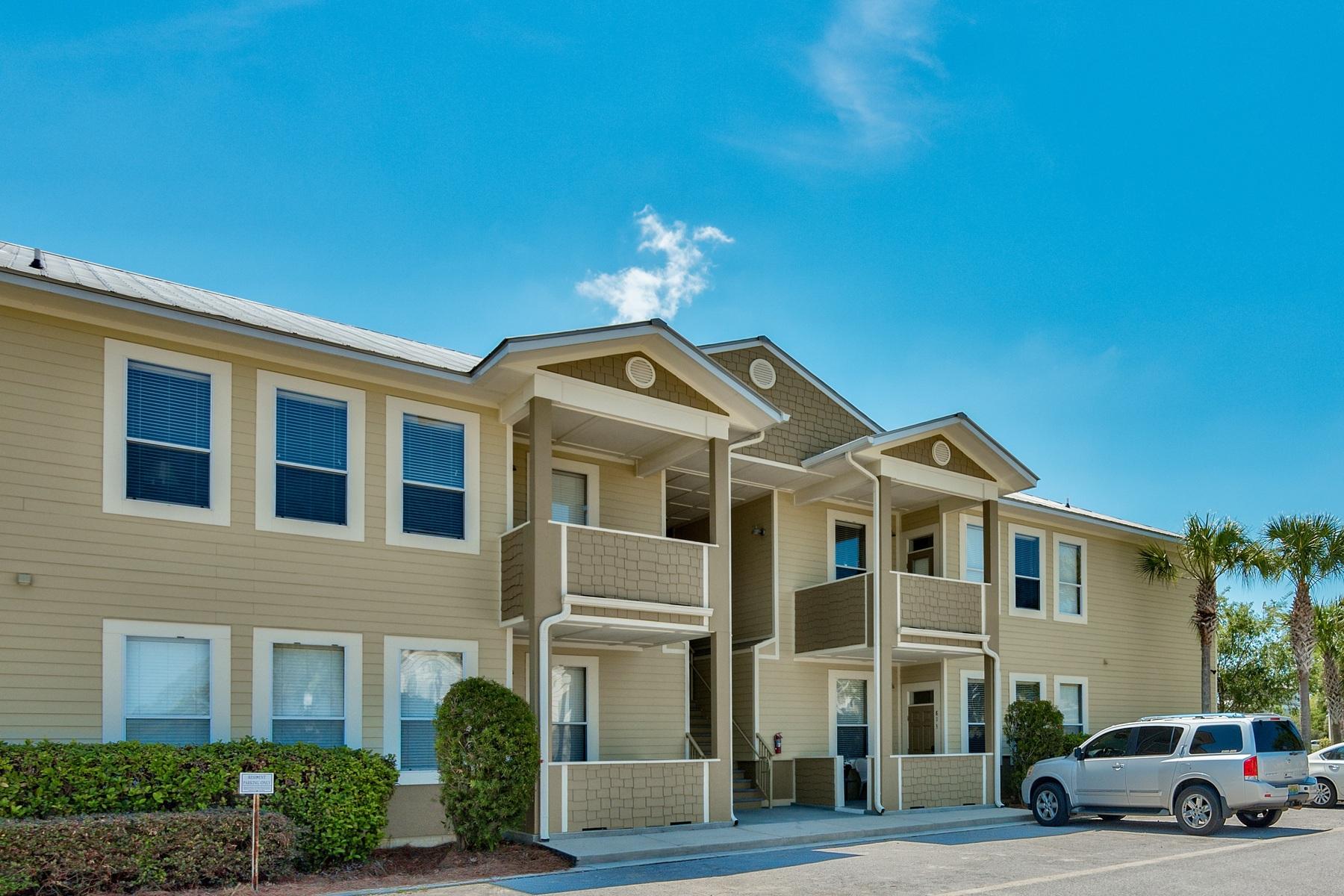 TOPSAIL VILLAGE - Residential