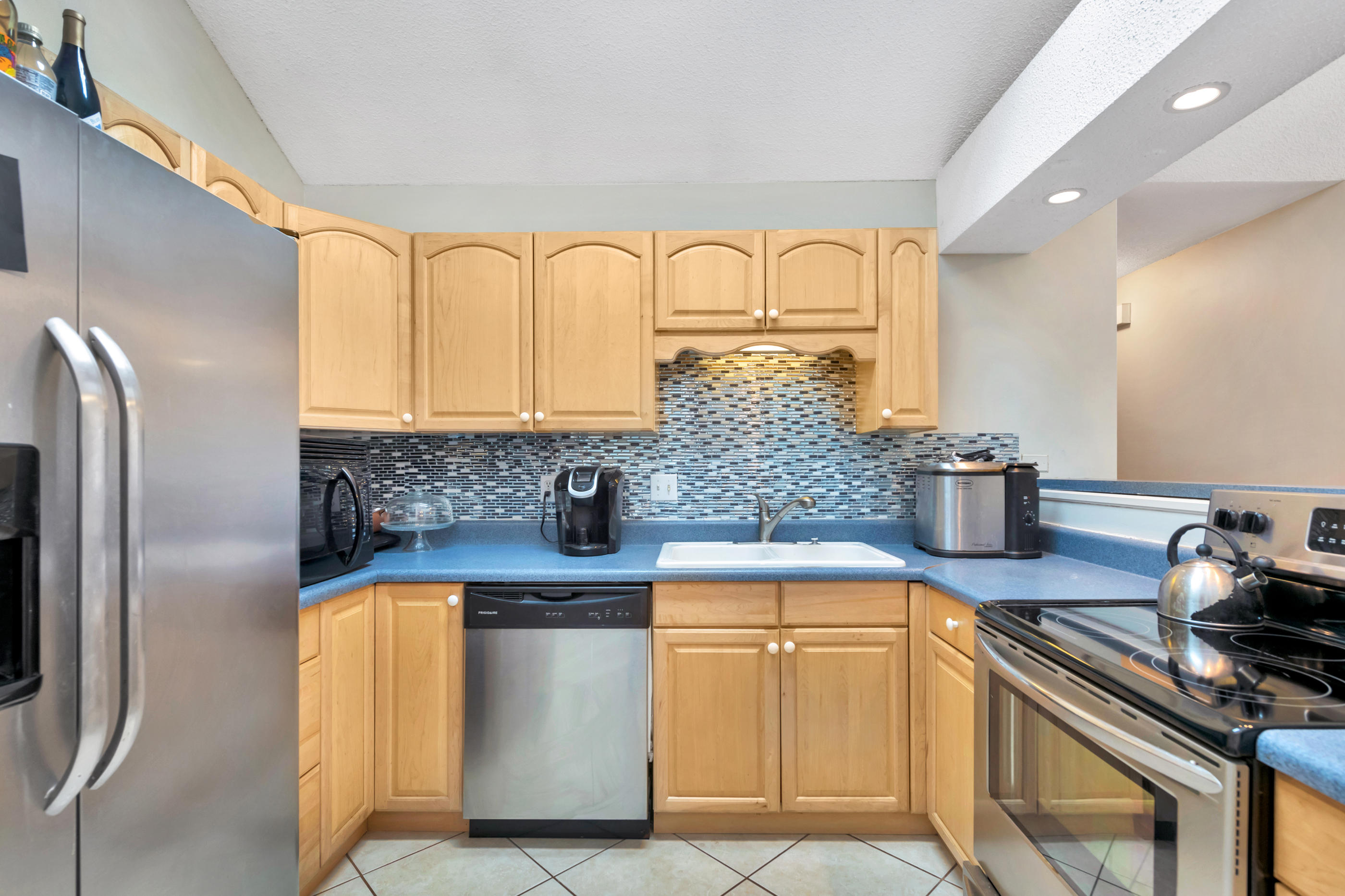 FALCON RIDGE - Residential