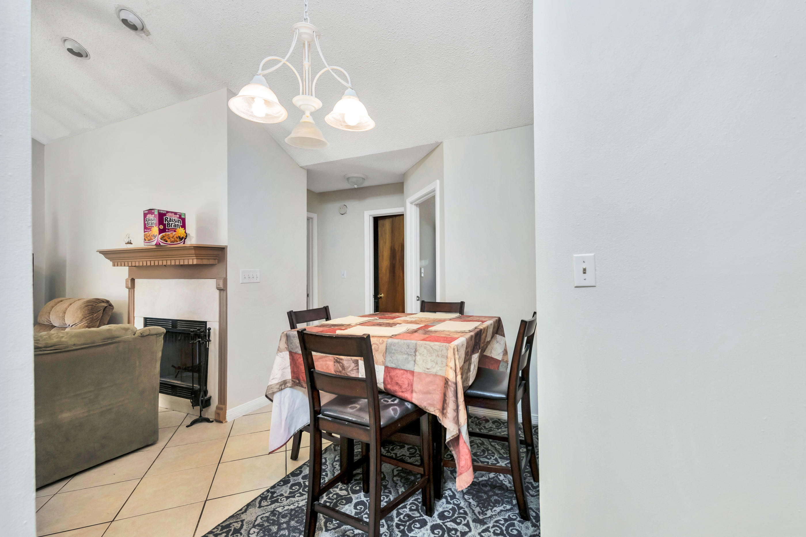 FALCON RIDGE - Residential