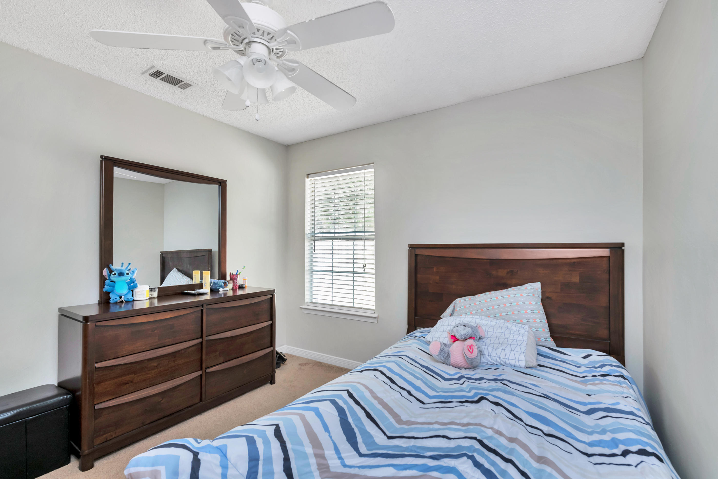 FALCON RIDGE - Residential