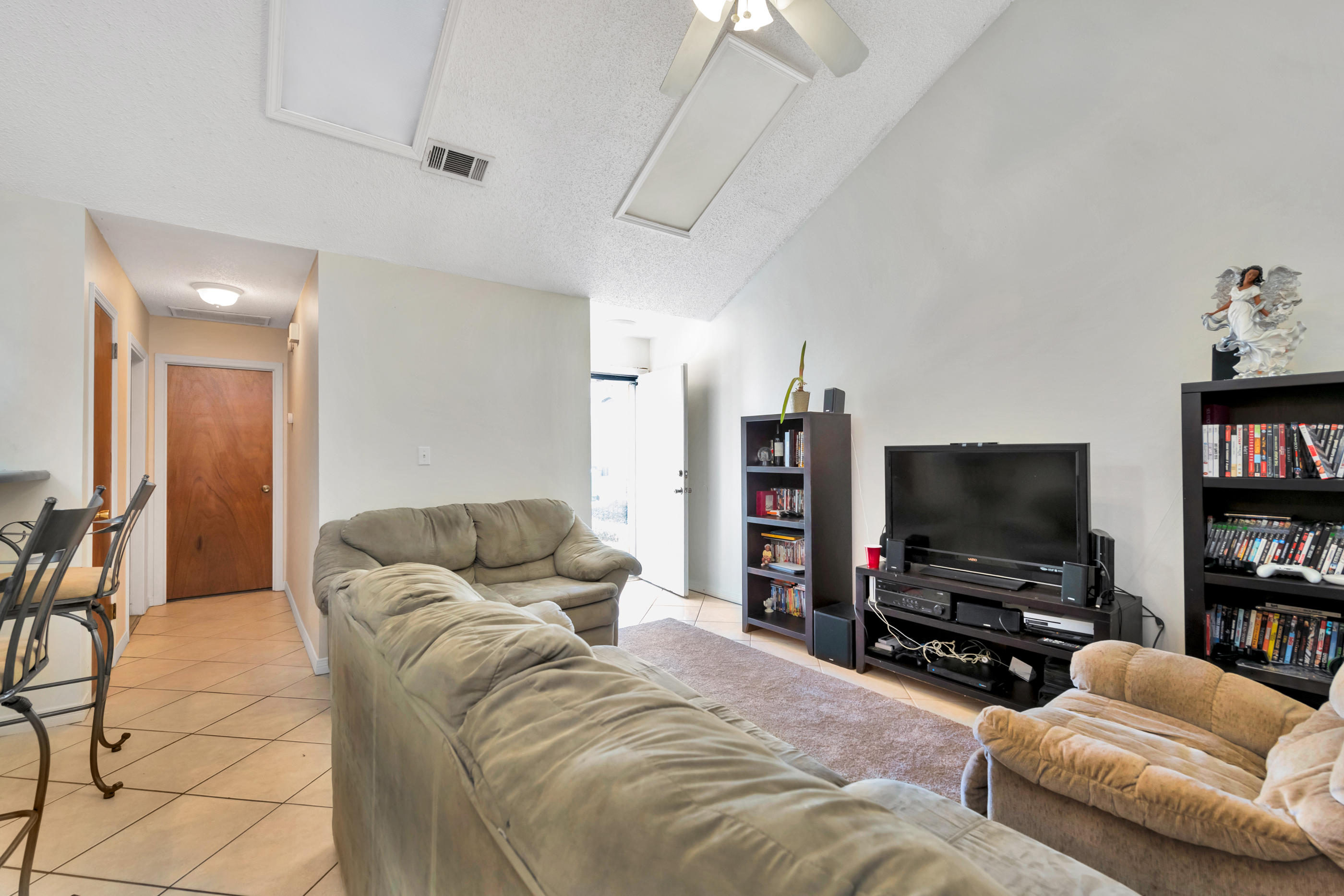 FALCON RIDGE - Residential