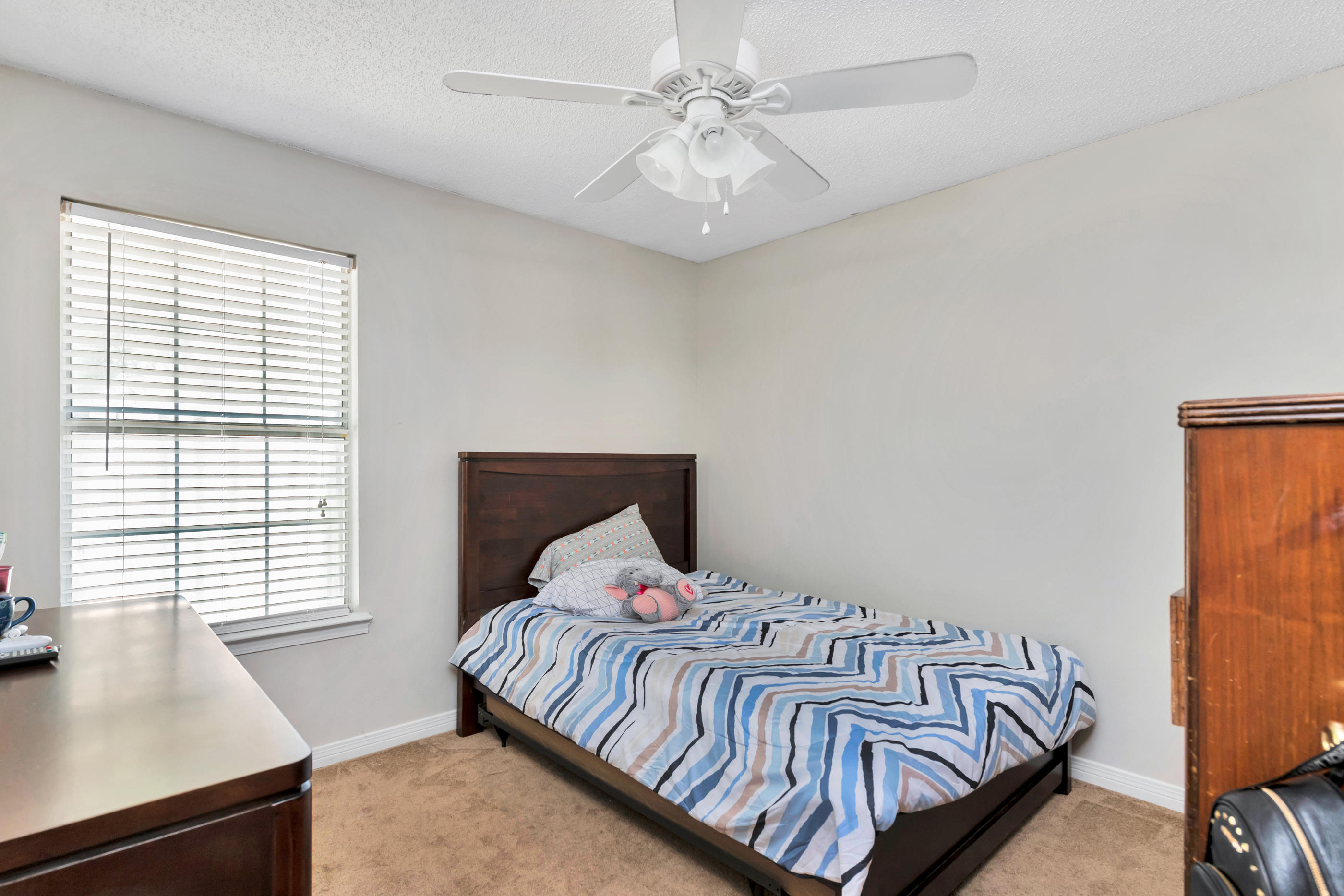 FALCON RIDGE - Residential