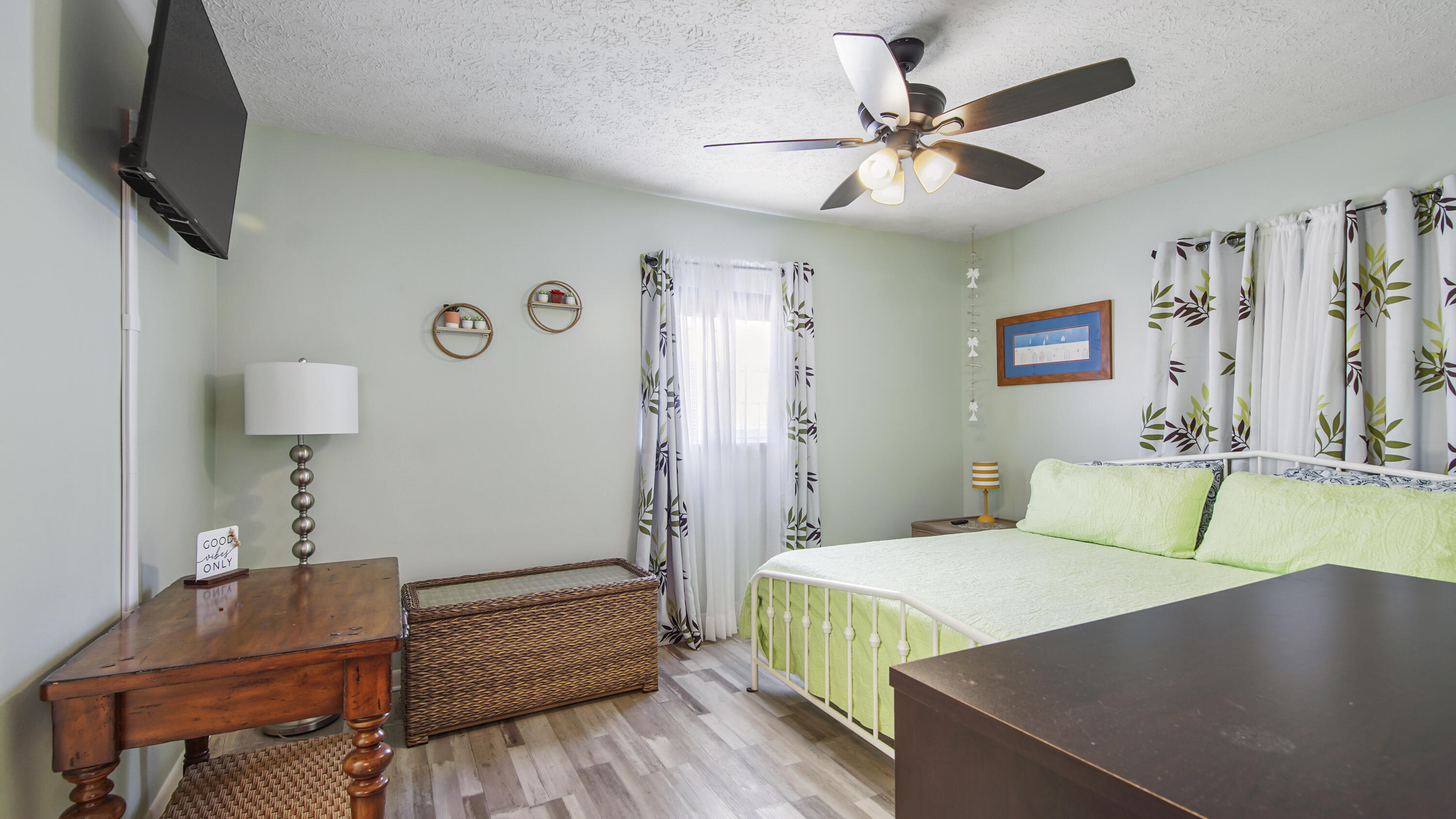 WHITE SANDS ESTATES - Residential