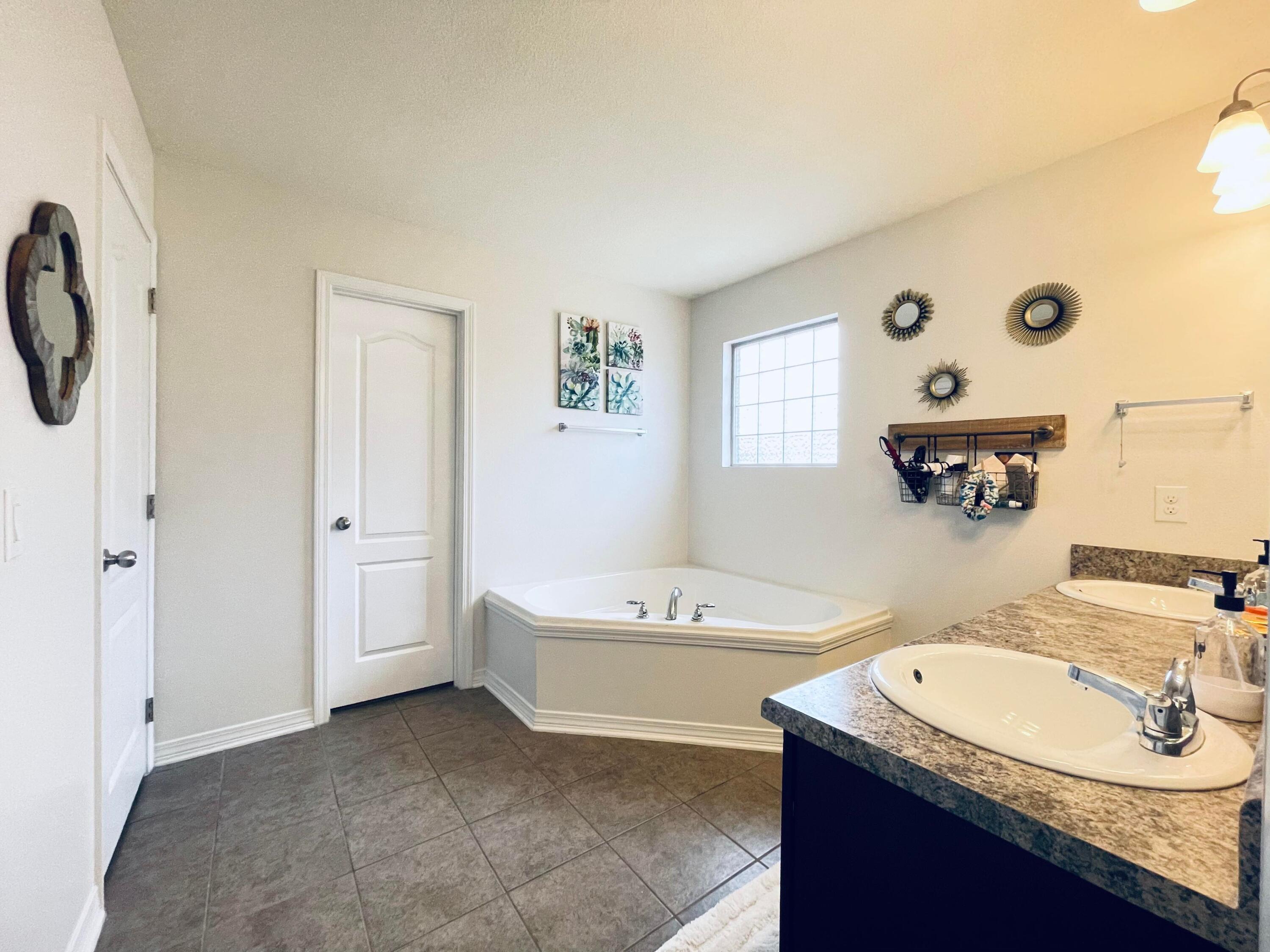 Navarre S/D 2nd Addition - Residential Lease
