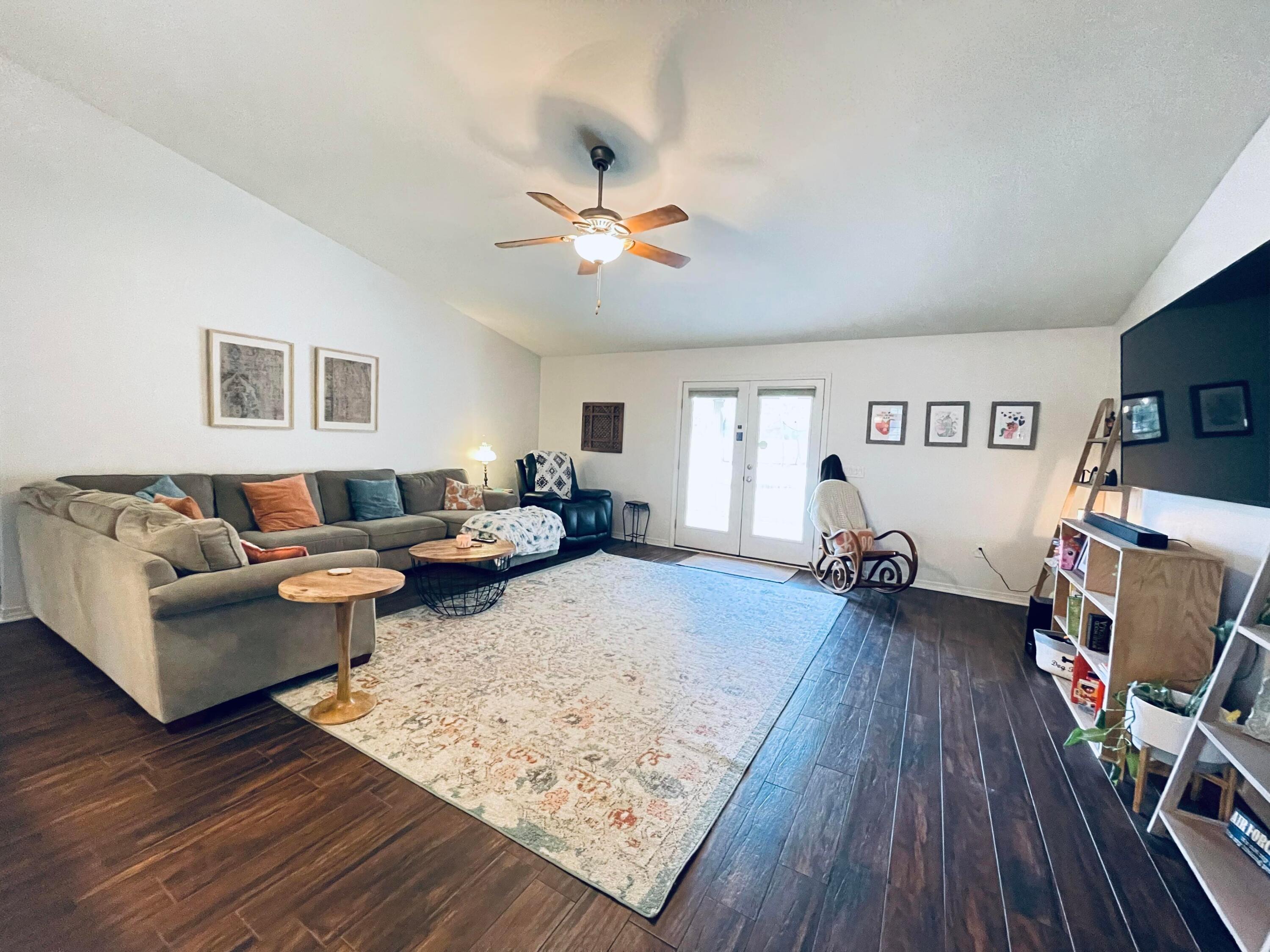 Navarre S/D 2nd Addition - Residential Lease
