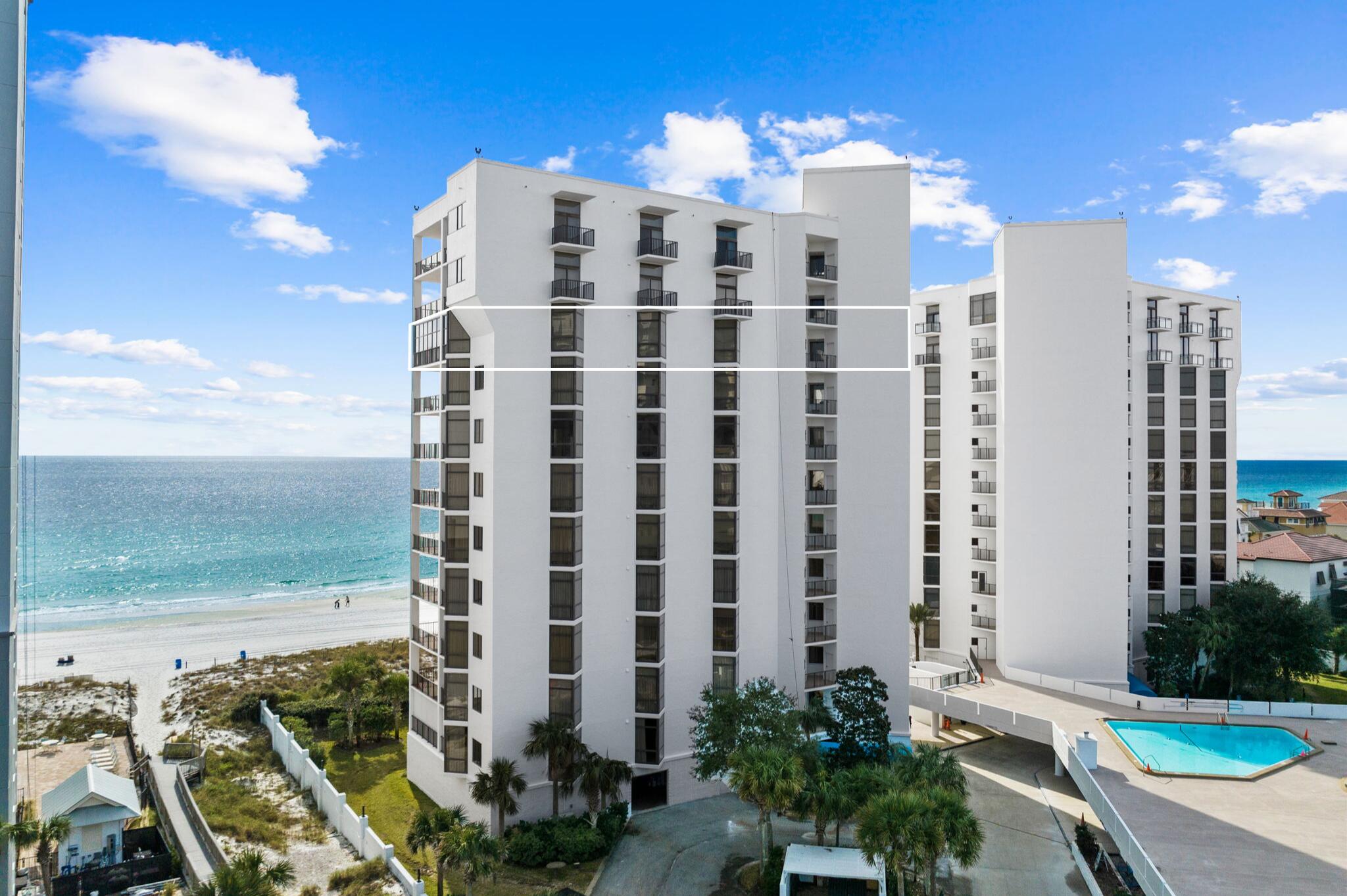 REGENCY TOWERS - Residential
