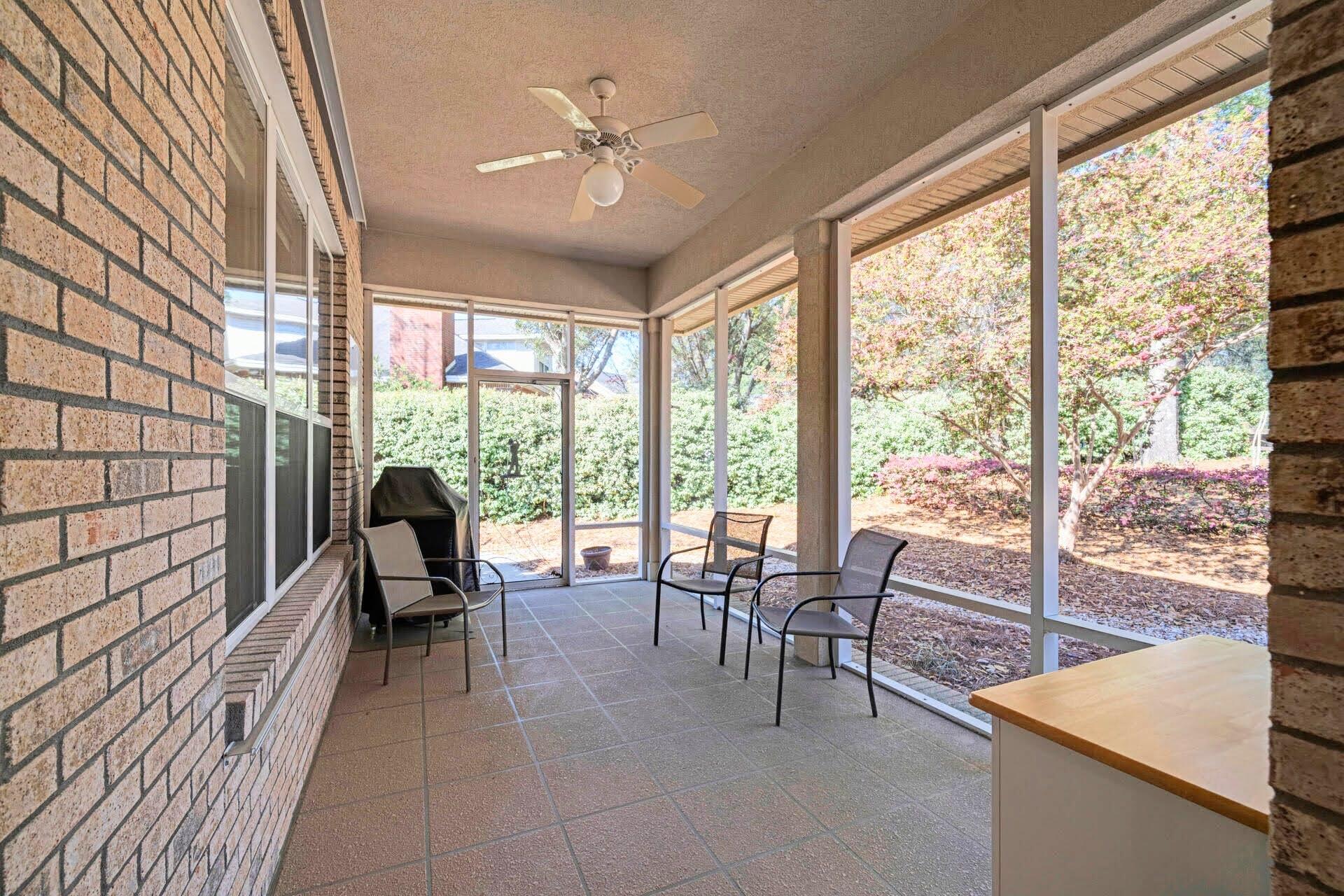 ROCKY BAYOU COUNTRY CLUB ESTATES 1, LAKE WAY VILLAS II - Residential