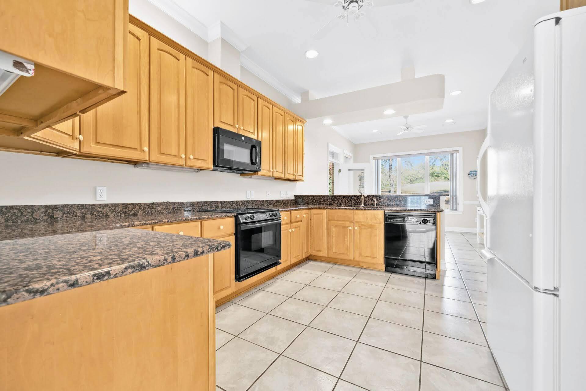 ROCKY BAYOU COUNTRY CLUB ESTATES 1, LAKE WAY VILLAS II - Residential