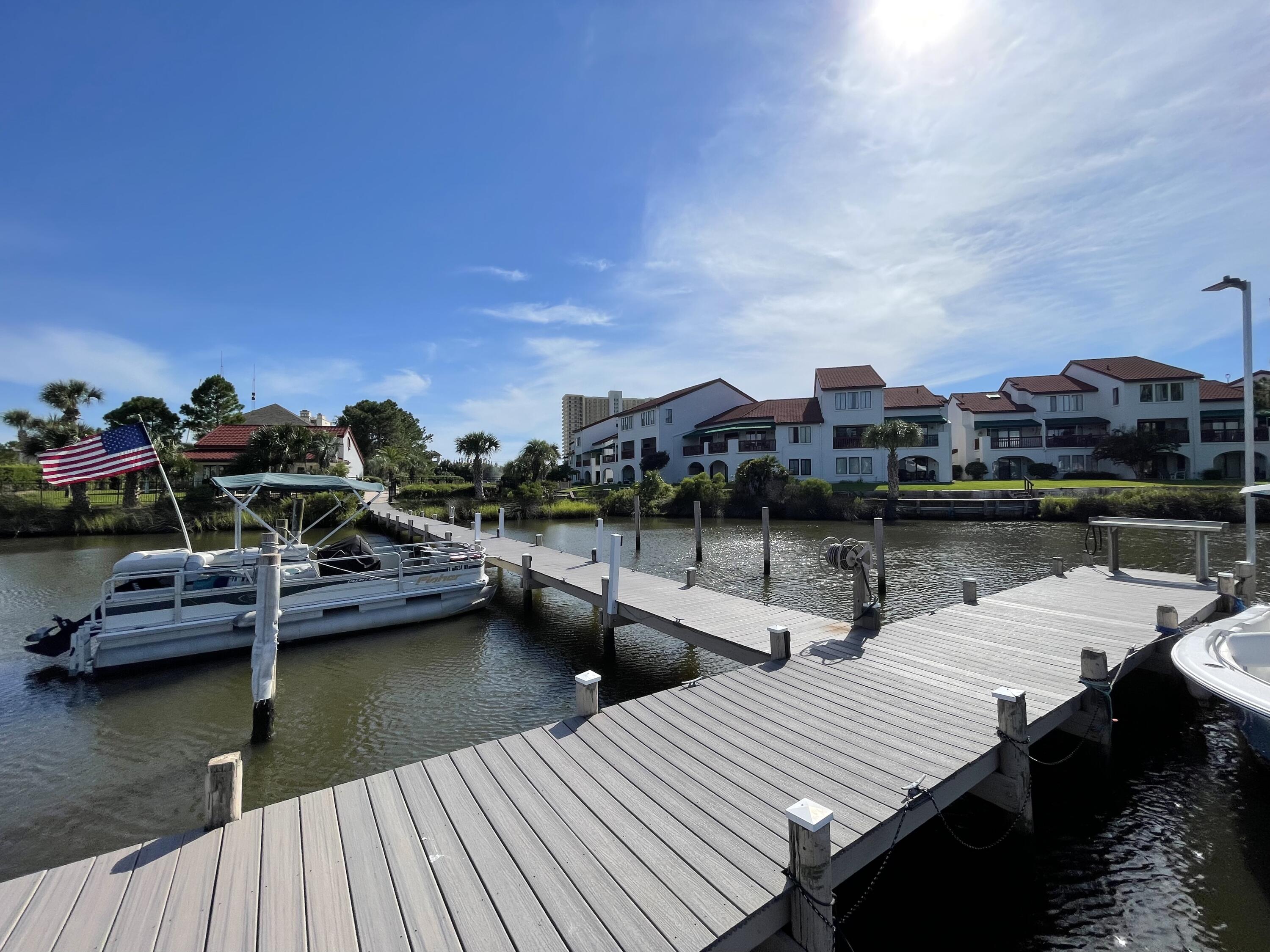 St. Thomas Square - Residential