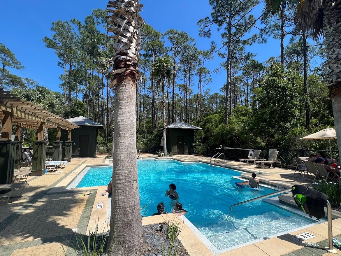 TREETOP VILLAGE - Residential
