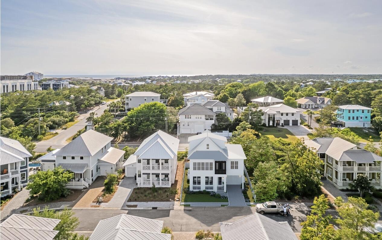 LAKESIDE AT BLUE MOUNTAIN BEACH - Residential