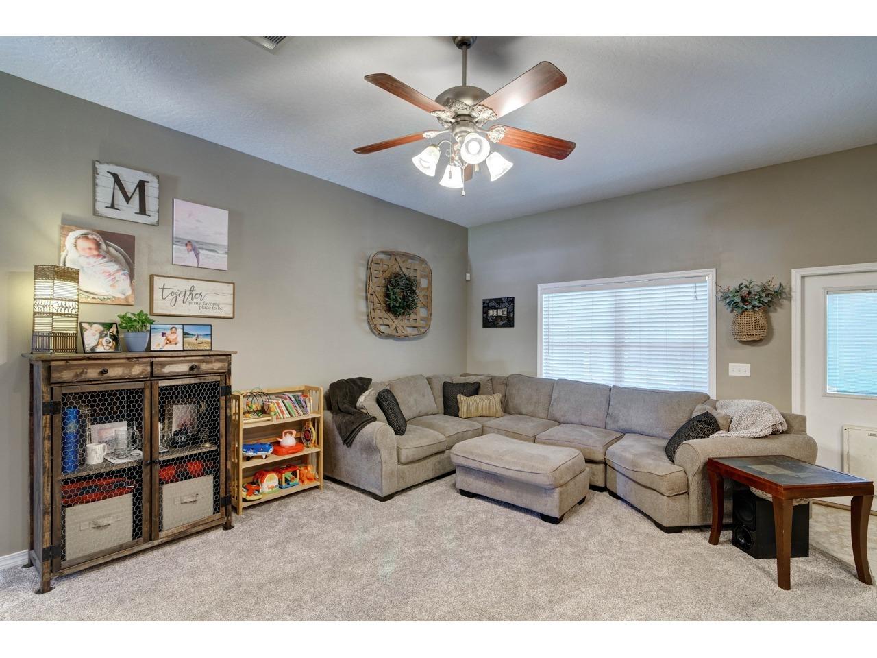 JACKS S/D - Residential