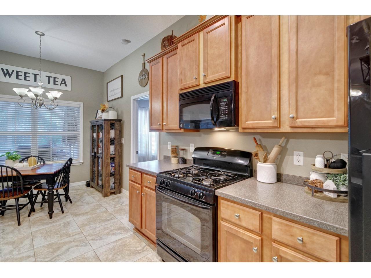 JACKS S/D - Residential
